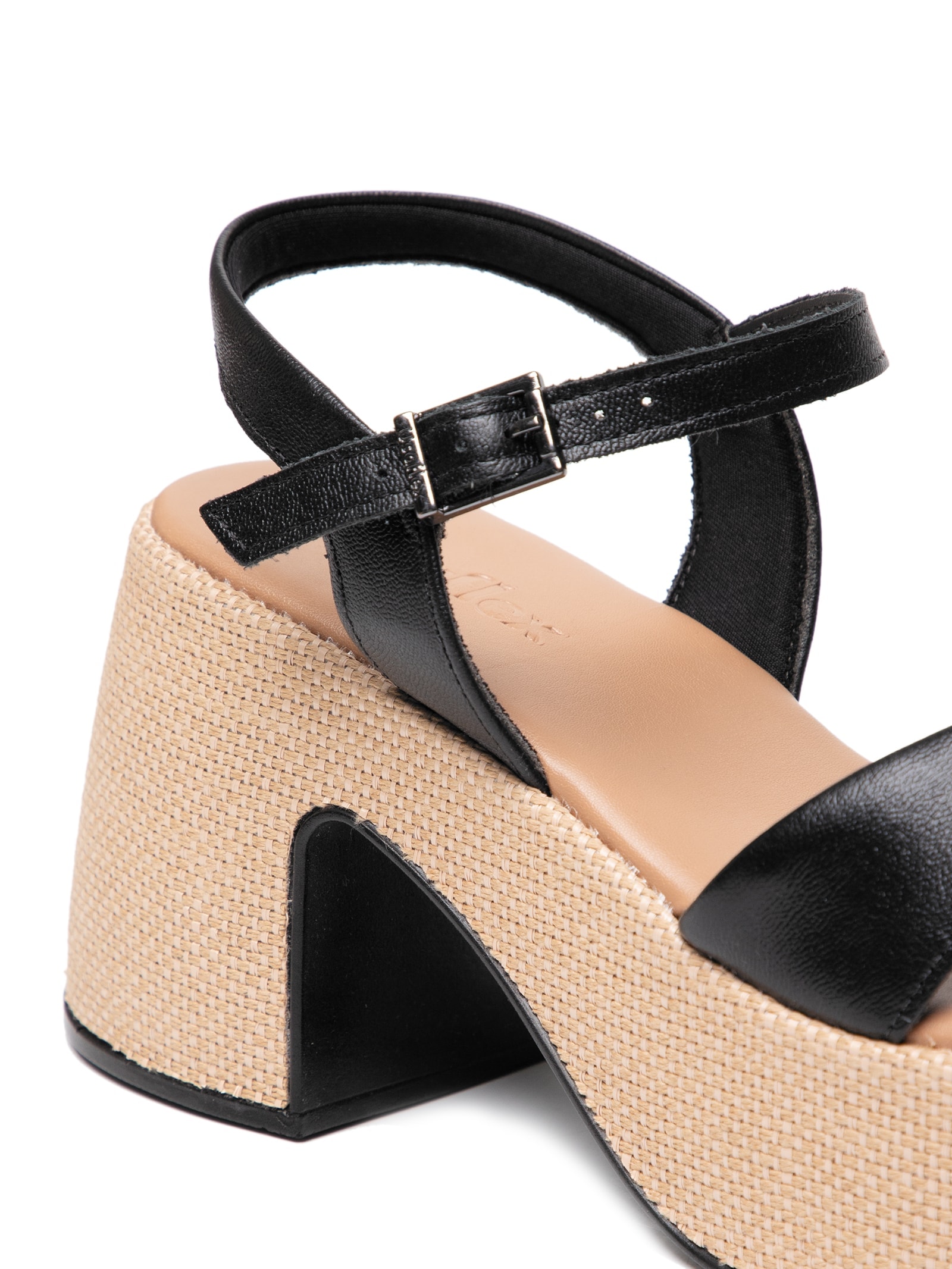 Sandália Feminina Plataforma Preto Usaflex