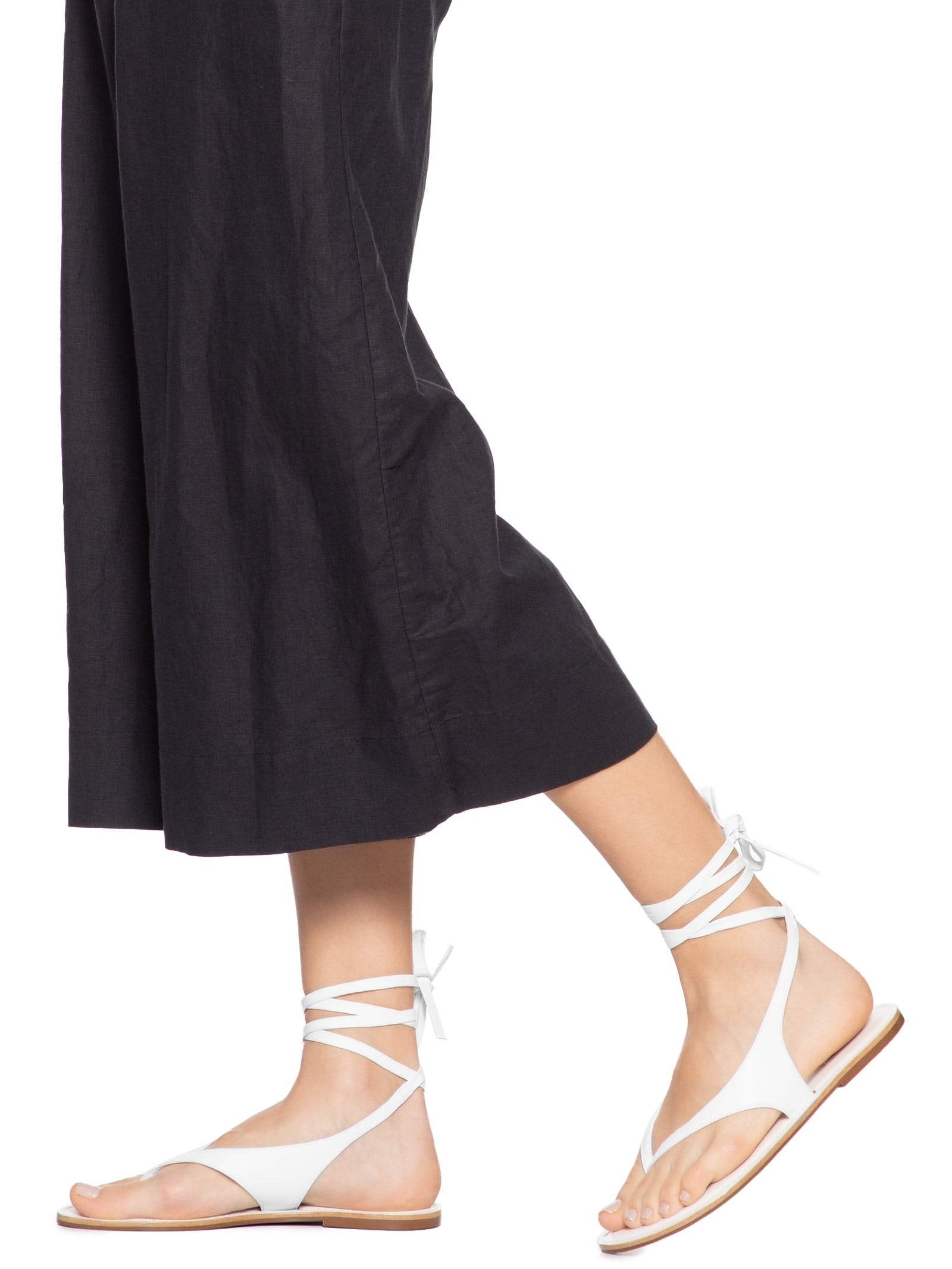 Sandália Feminina Rasteira Amarração Couro Branco Schutz