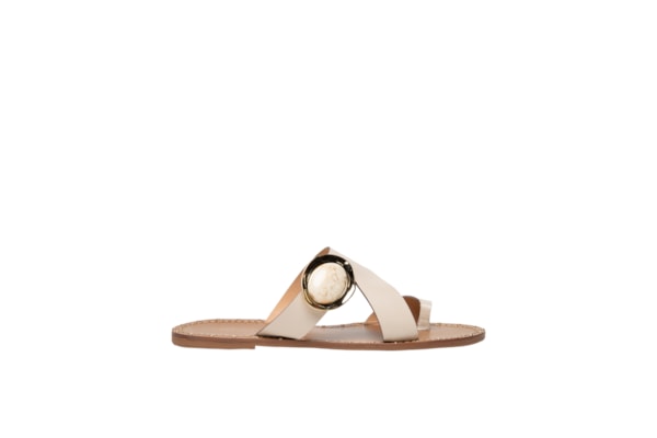 Sandália Feminina Rasteira em Couro Com Pedra - Off White