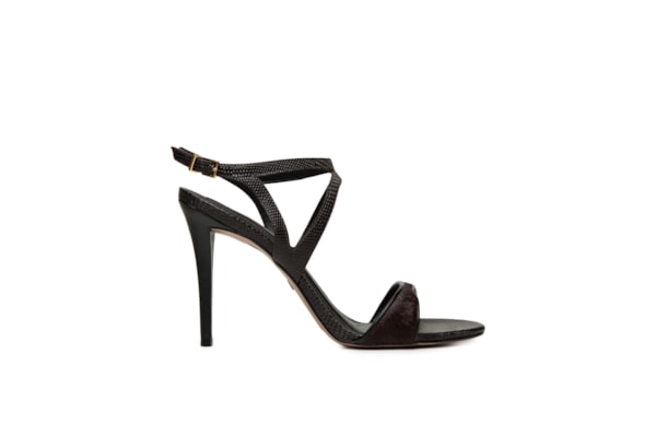 Sandália Feminina Salto Fivela Tiras - Preto