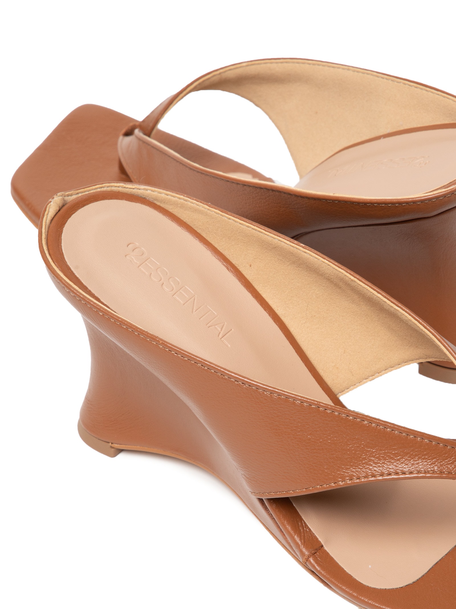 Sandália Feminina Salto Médio em Couro Bege '2Essential