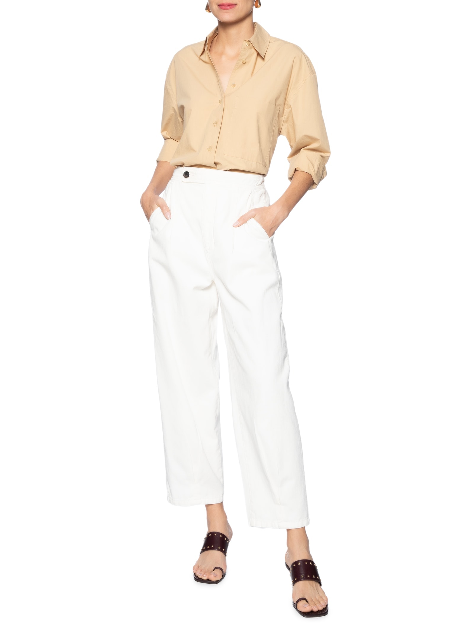 Sandália Feminina Tachas Metálicas Marrom Arezzo