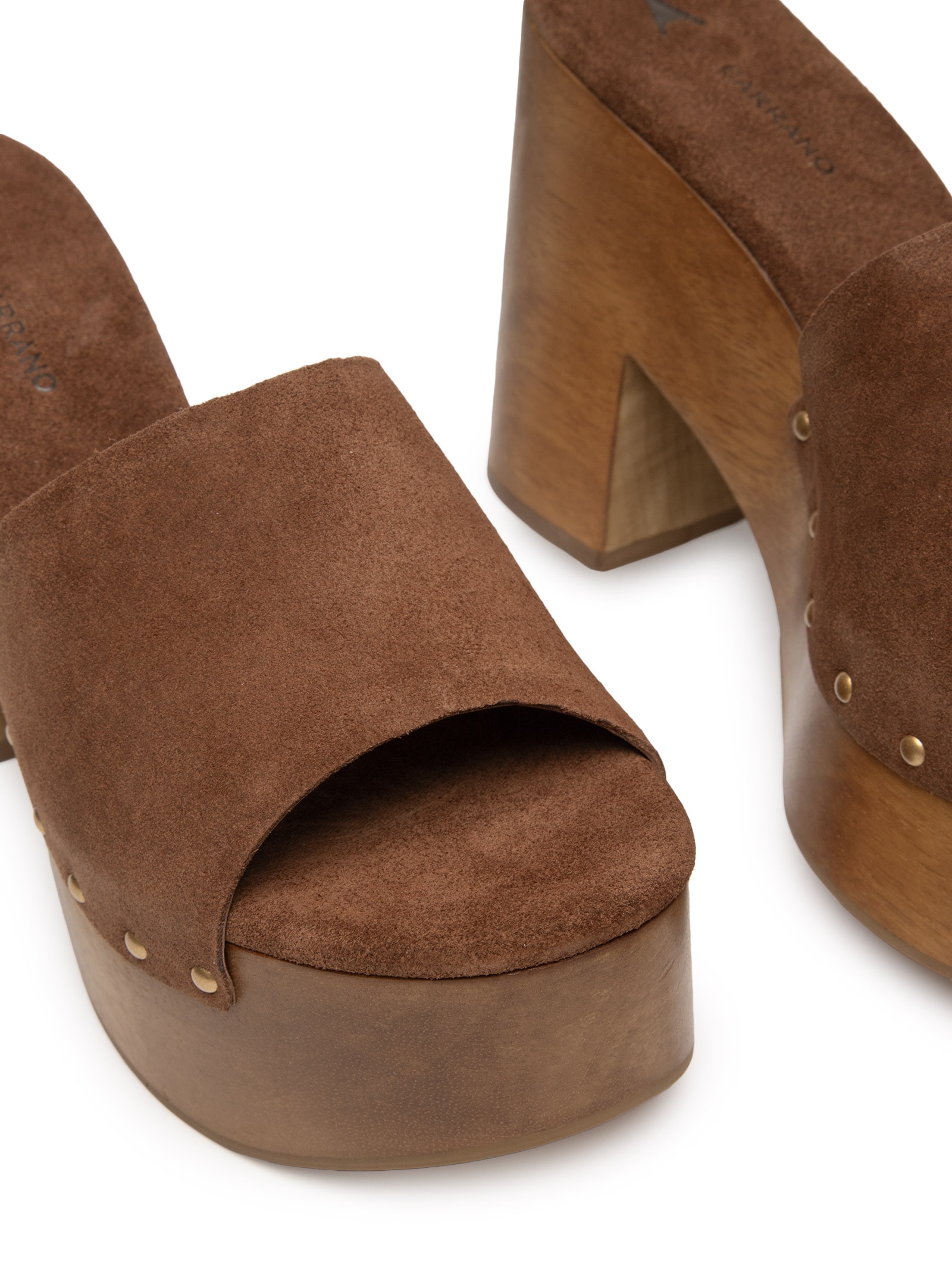Sandália Feminina Tamanco Suede Walnut – Marrom Carrano