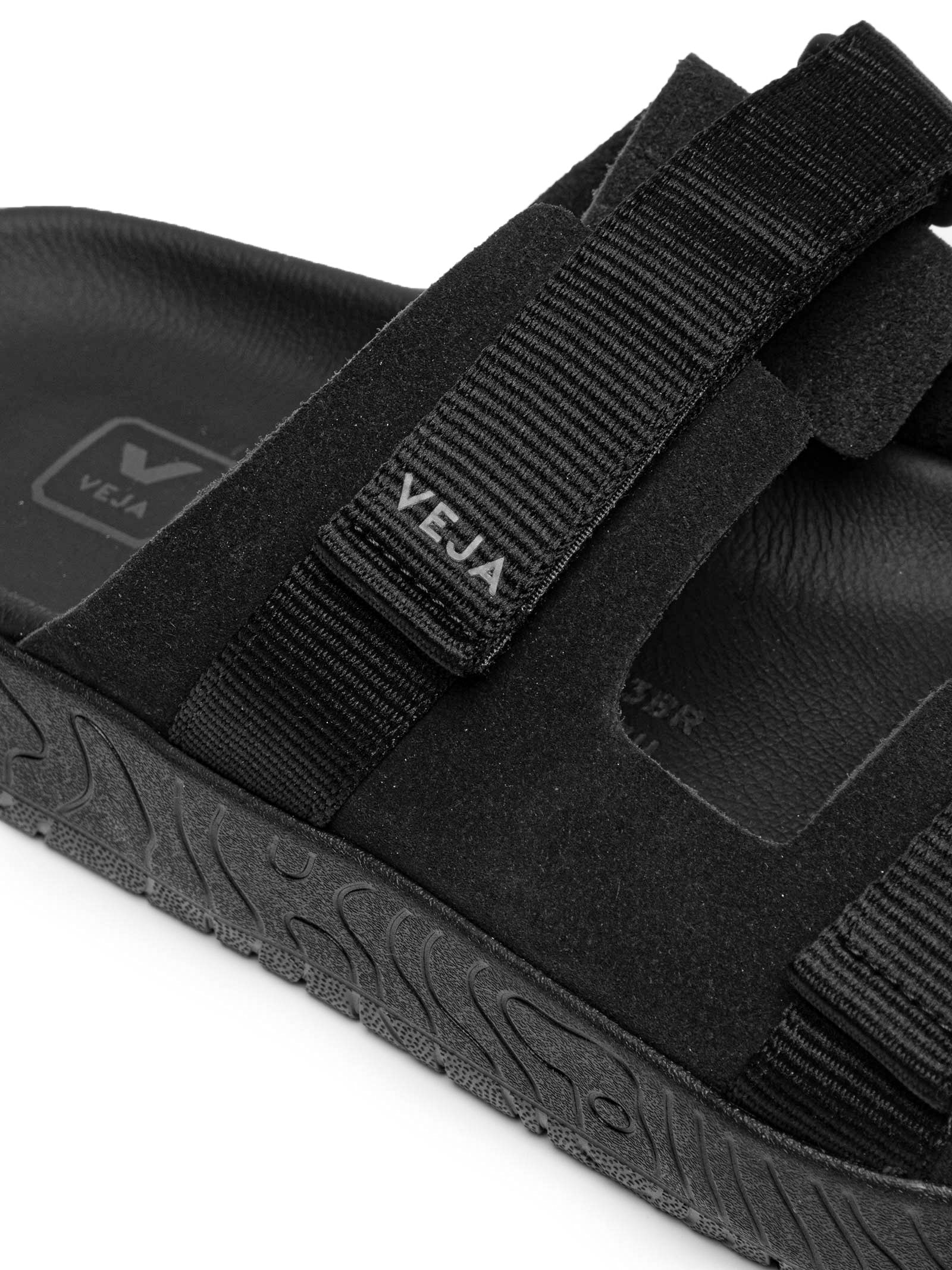 Sandália Masculina Arpoador Suede Preto Veja