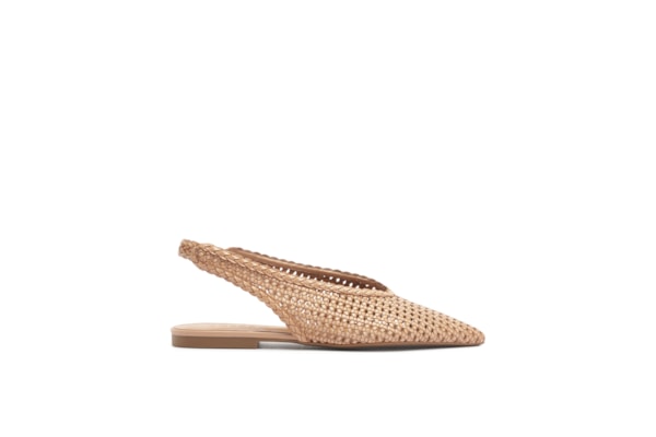 Sapatilha Feminina Bico Fino - Bege