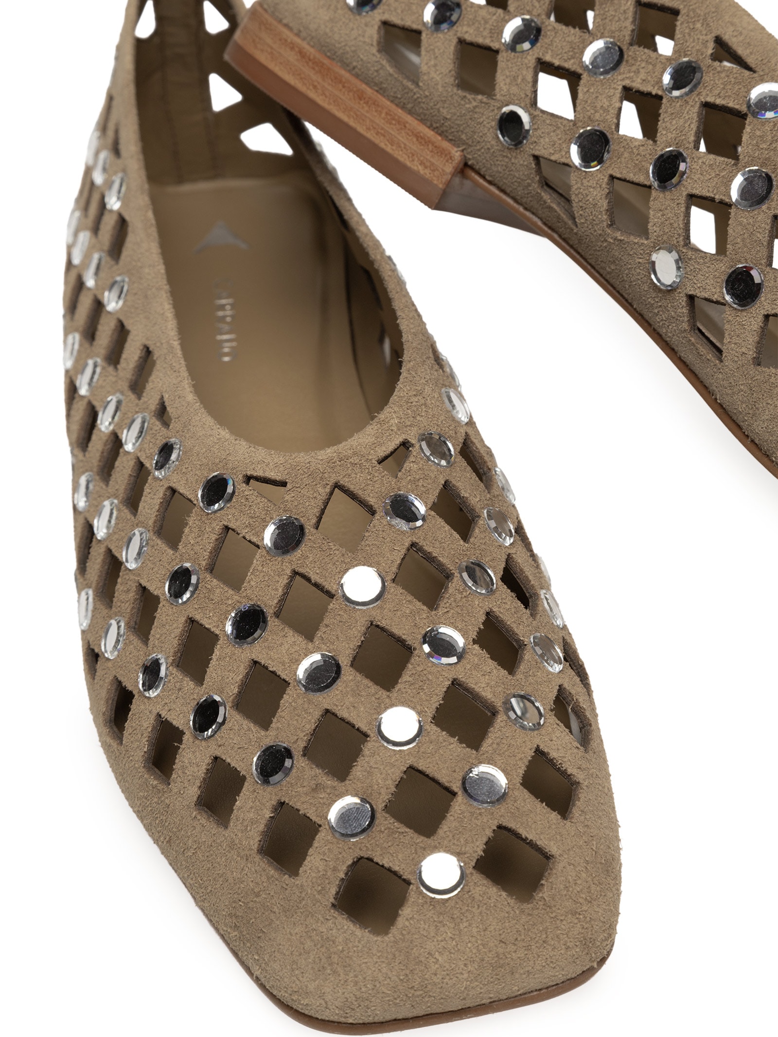 Sapatilha Feminina Bico Quadrado Suede Almond Bege Carrano