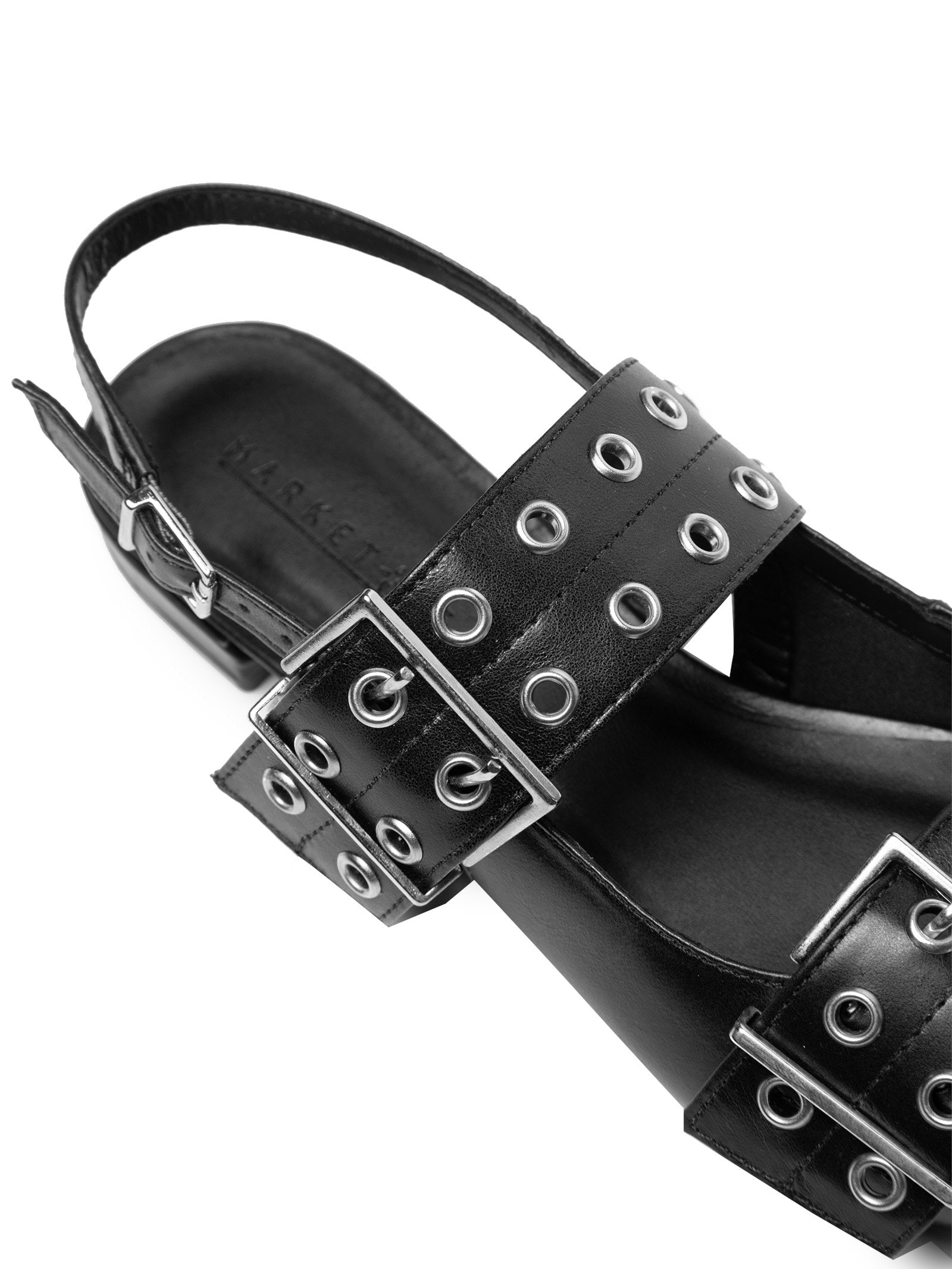 Sapatilha Feminina Em Couro Com Bico Fino E Detalhes Em Fivelas E Ilhóses Preto Market 33