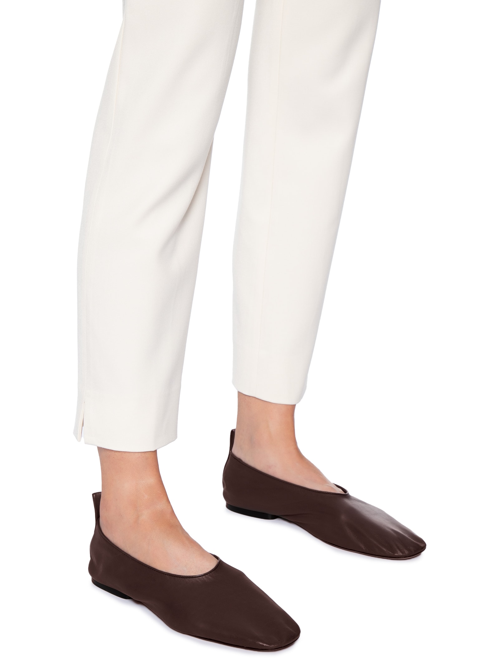 Sapatilha Feminina Hadley Bico Redondo Couro Marrom Schutz