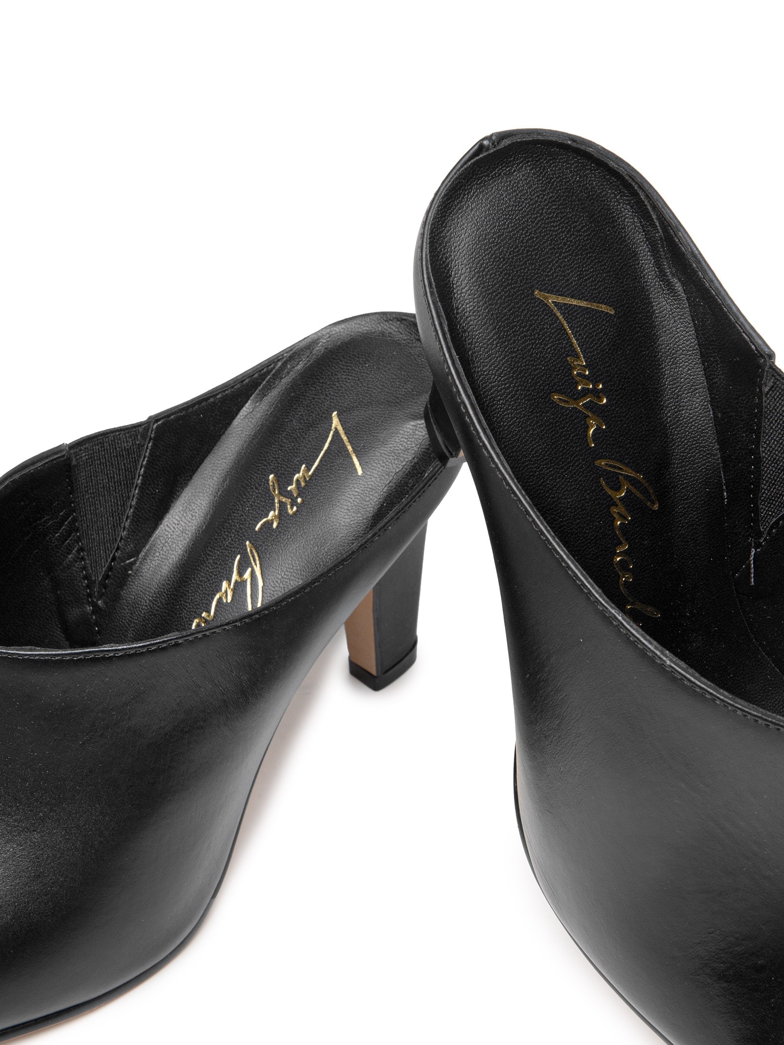 Sapato Feminino Salto Bico Amendoado Mule Couro Preto Luiza Barcelos