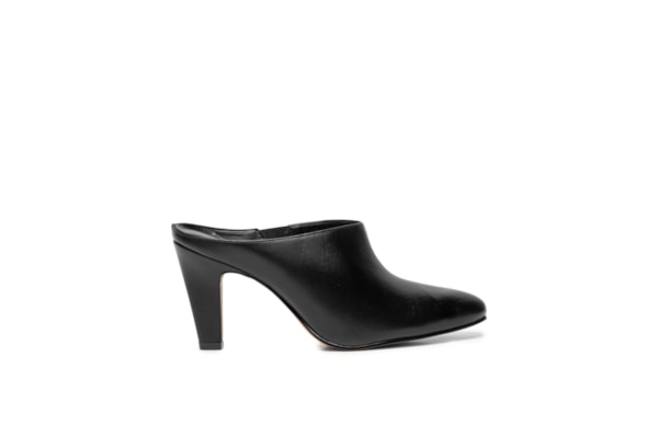 Sapato Feminino Salto Bico Amendoado Mule Couro - Preto