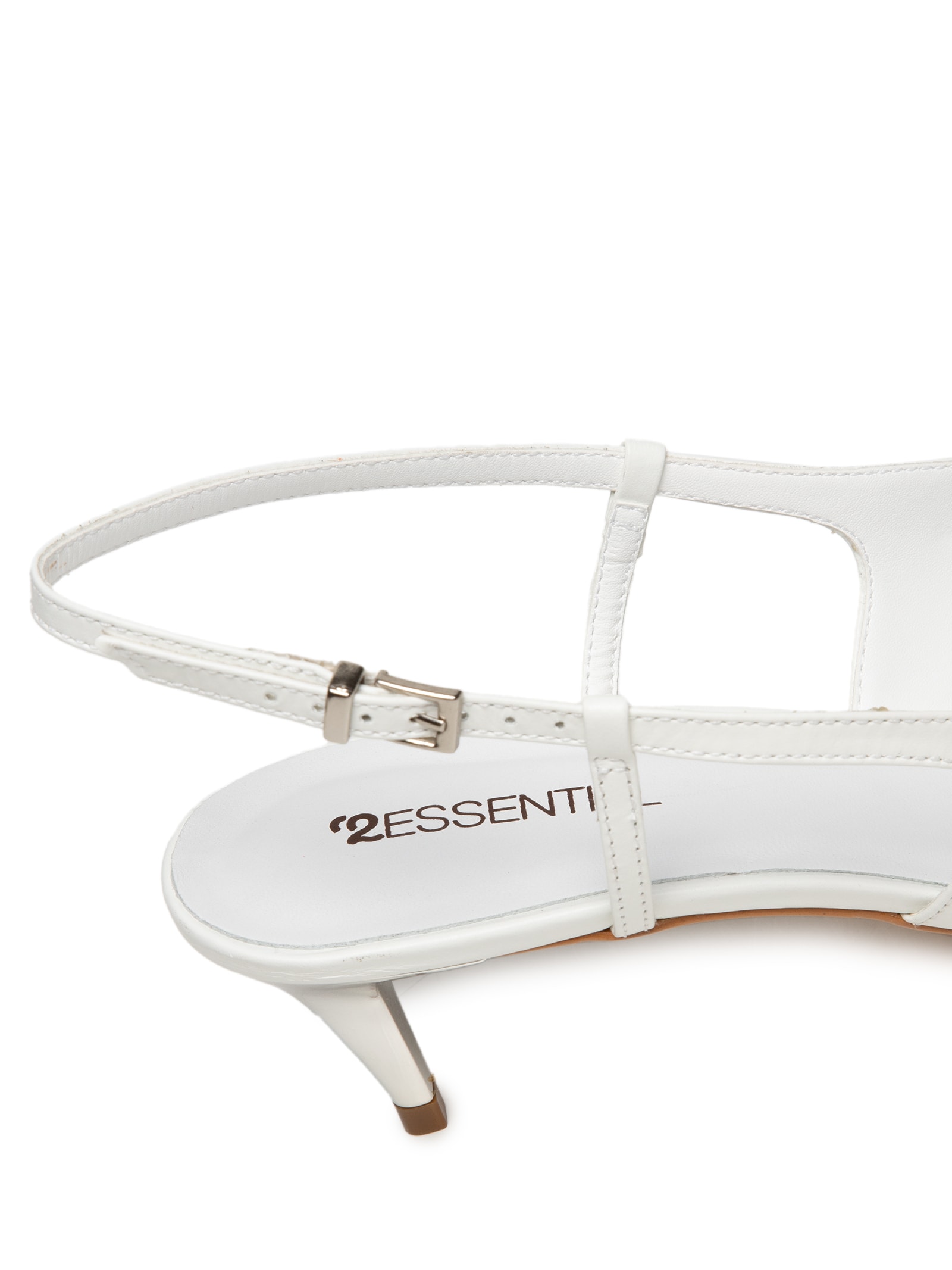 Scarpin Bico Fino Em Couro Branco '2Essential
