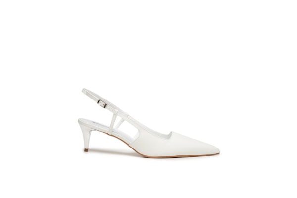 Scarpin Bico Fino Em Couro - Branco