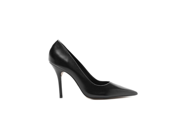 Scarpin Couro Salto Alto Bico Fino Gigi - Preto