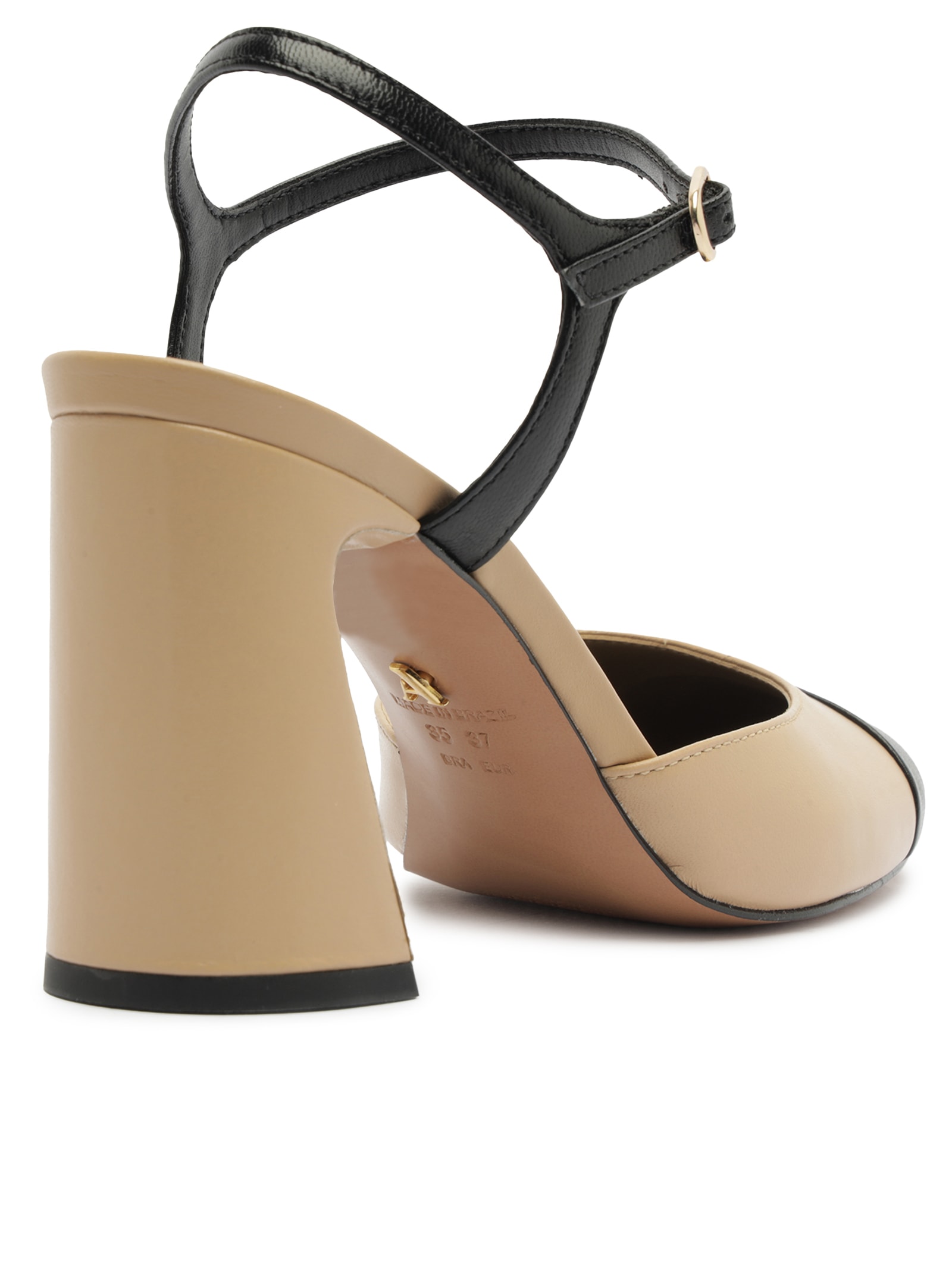 Scarpin Couro Salto Bloco Slingback Cap Toe Marrom Arezzo