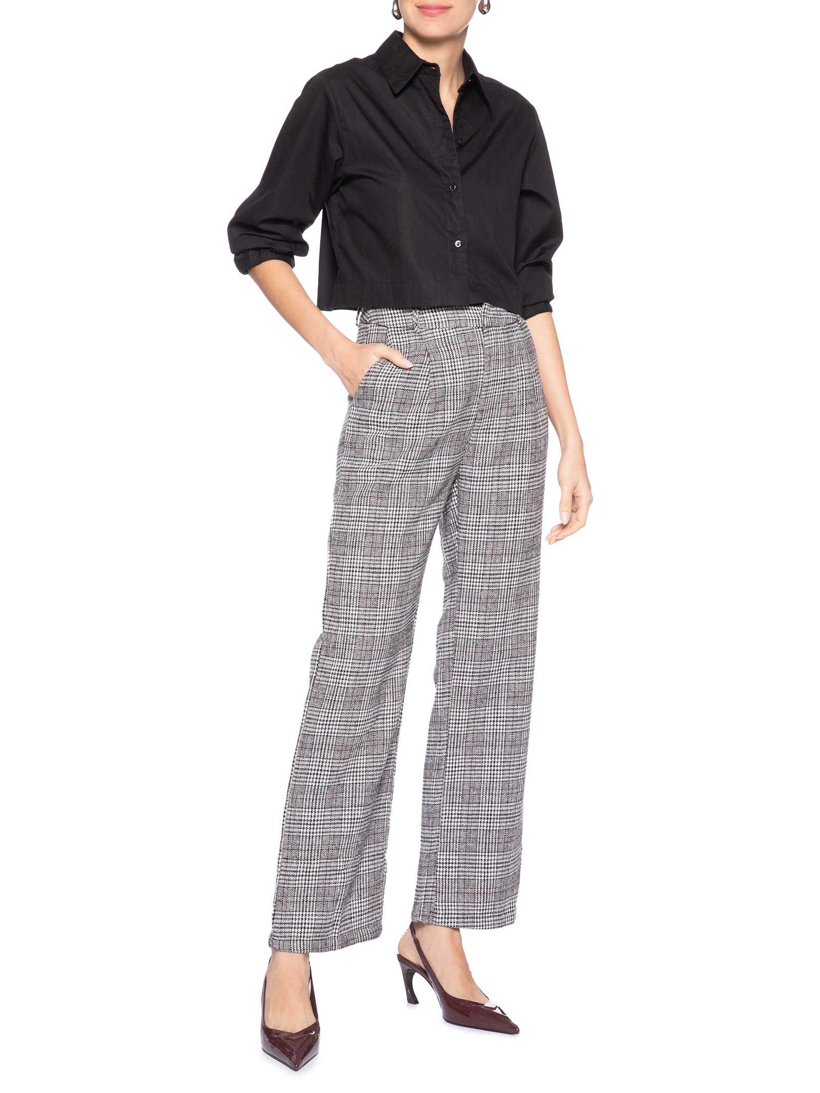 Scarpin Feminino Salto Fino Médio Vermelho Schutz