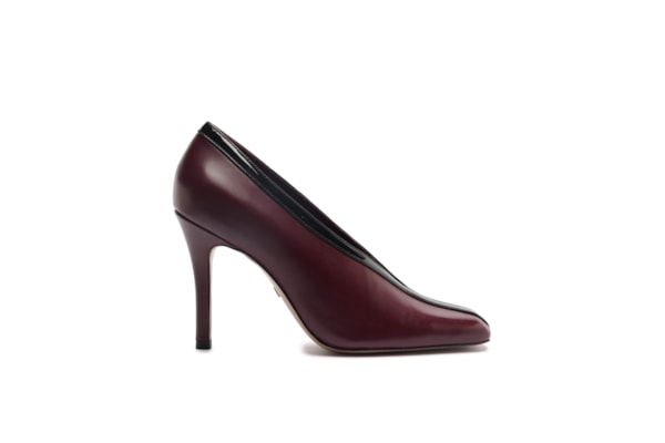 Scarpin Salto Fino Cap Toe - Marrom