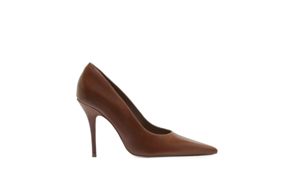 Scarpin Salto Fino - Marrom