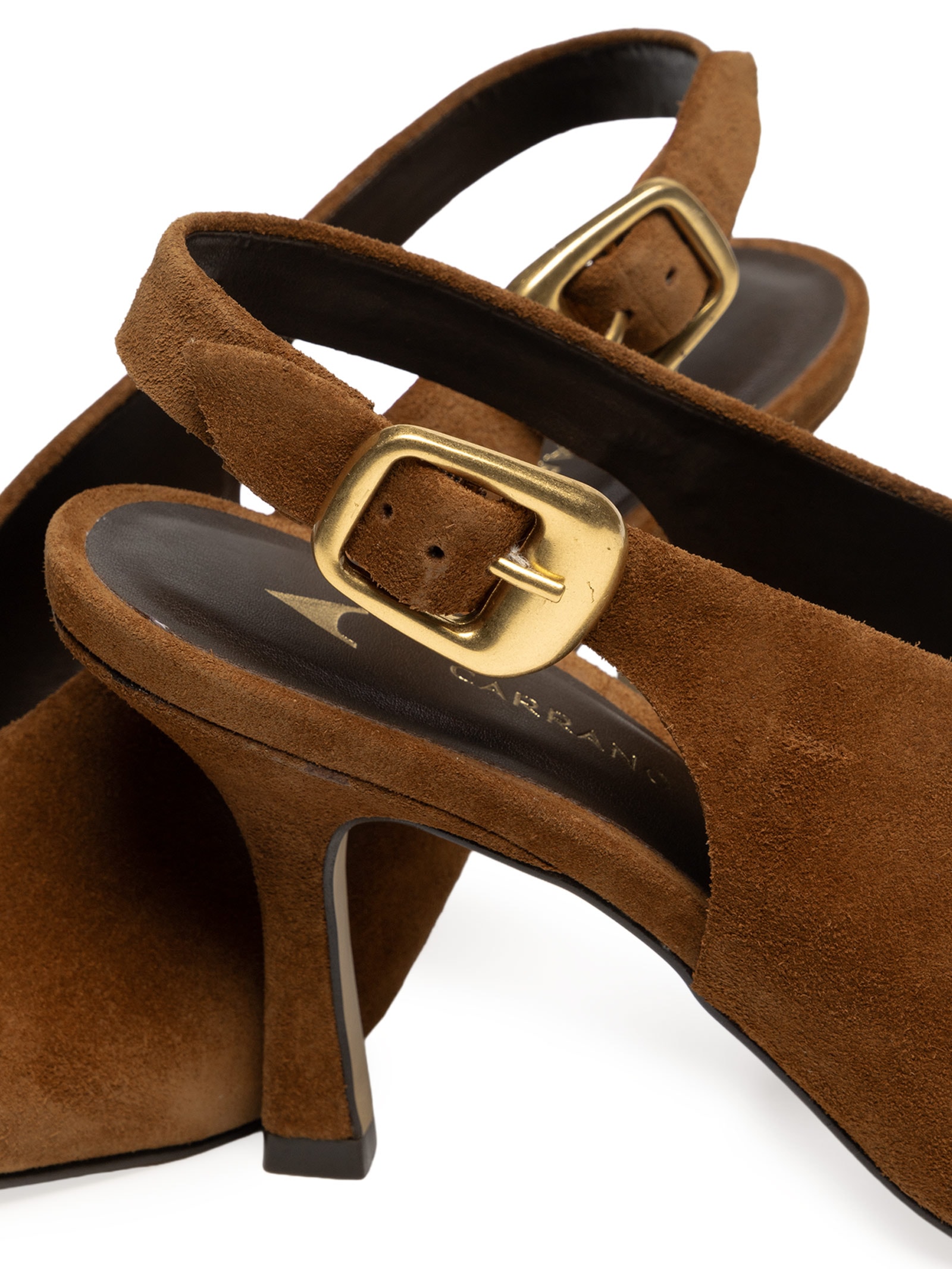 Scarpin Slingback Buckle Camurça Marrom Carrano