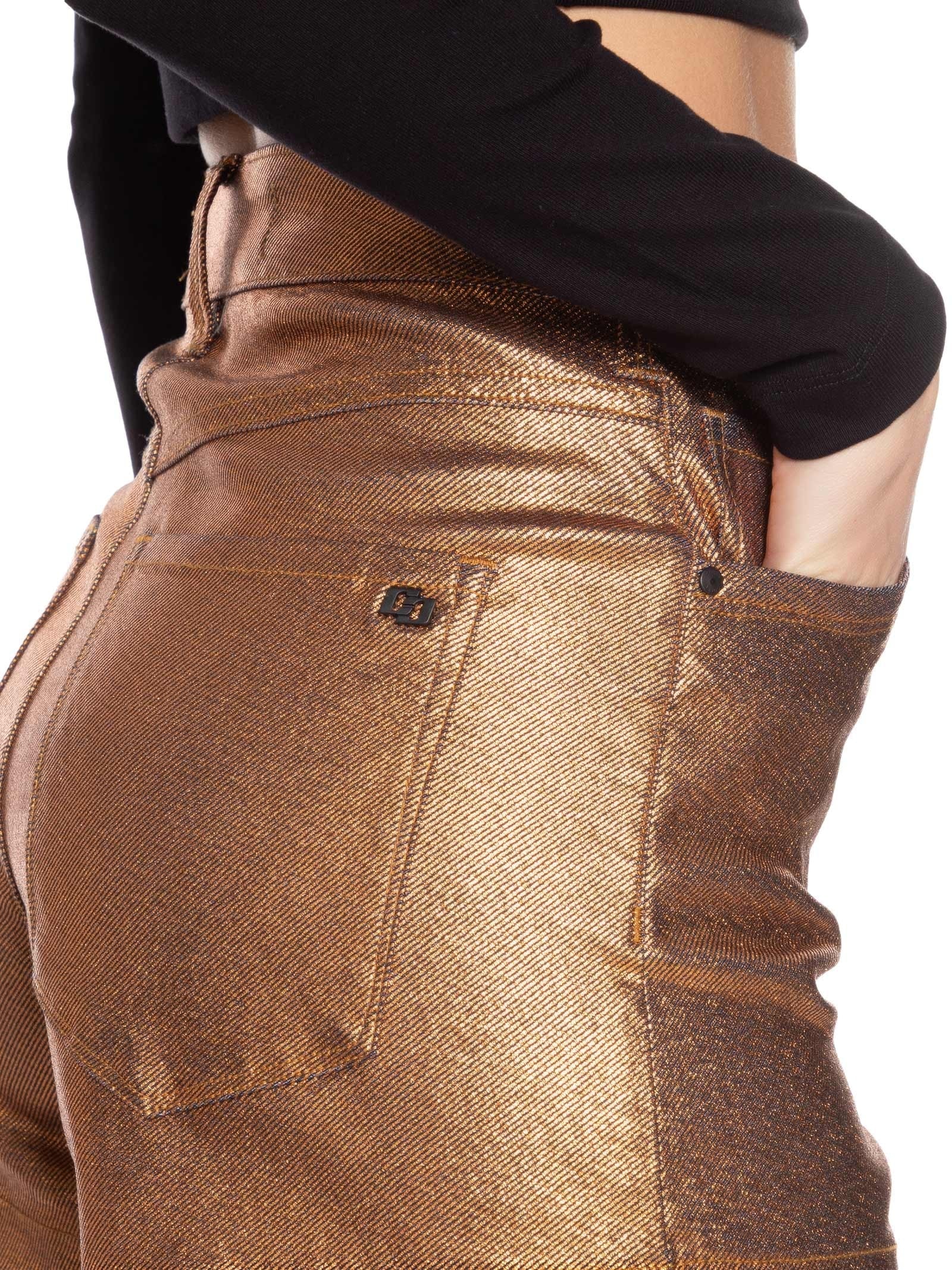 Short Feminina Metalizado Dourado Colcci