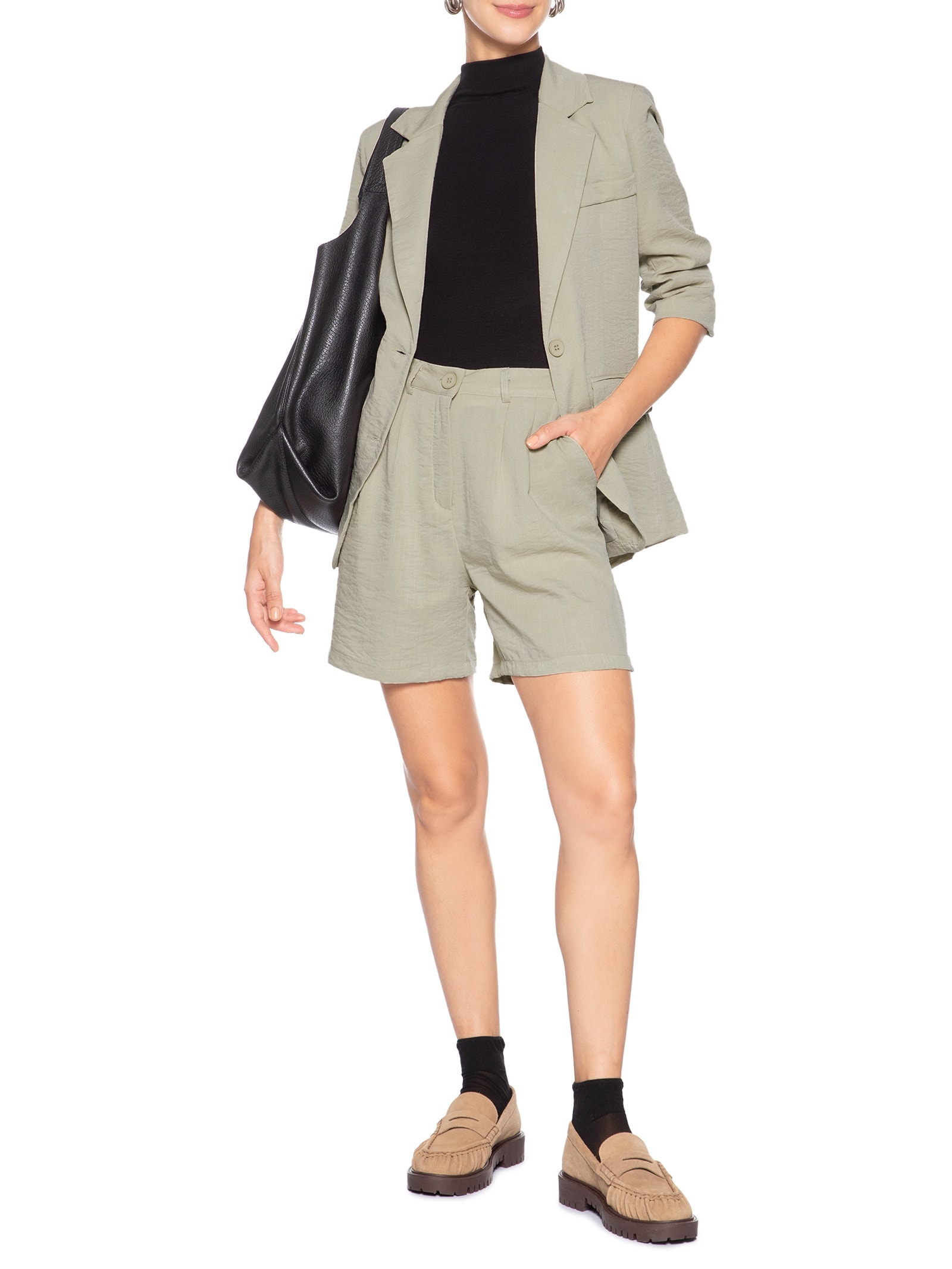 Short Feminino Alfaiataria De Pregas Bege Basiq