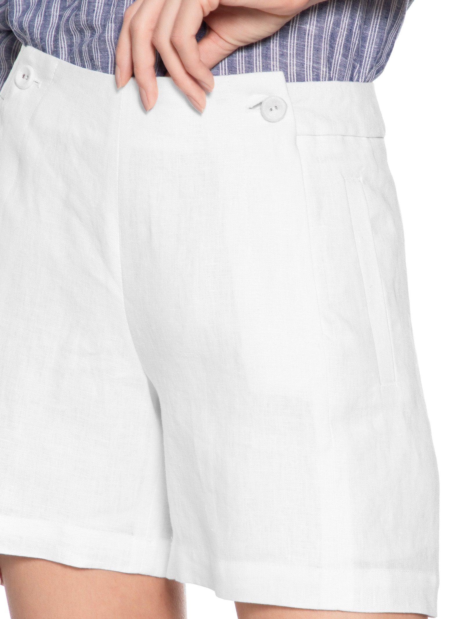 Short Feminino Alfaiataria Linho Branco Maria Filó