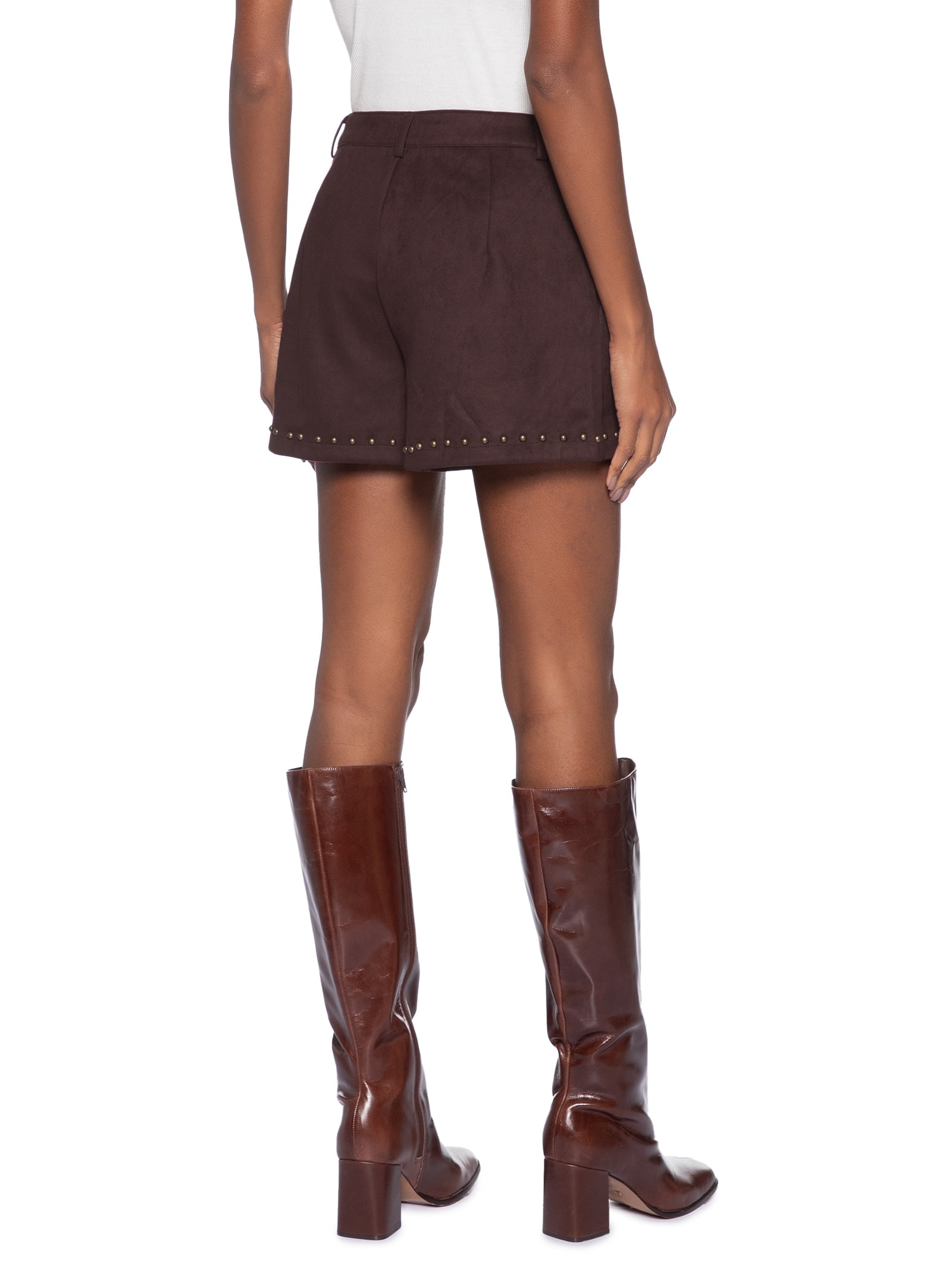 Short Feminino Em Suede Com Tachas Vermelho Market 33