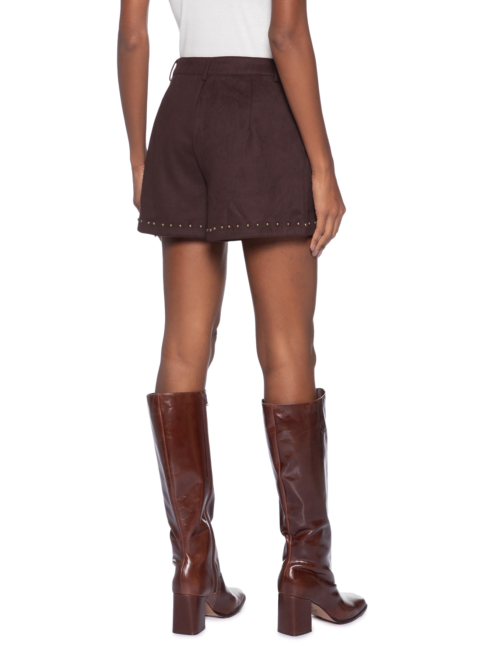 Short Feminino Em Suede Com Tachas Vermelho Market 33