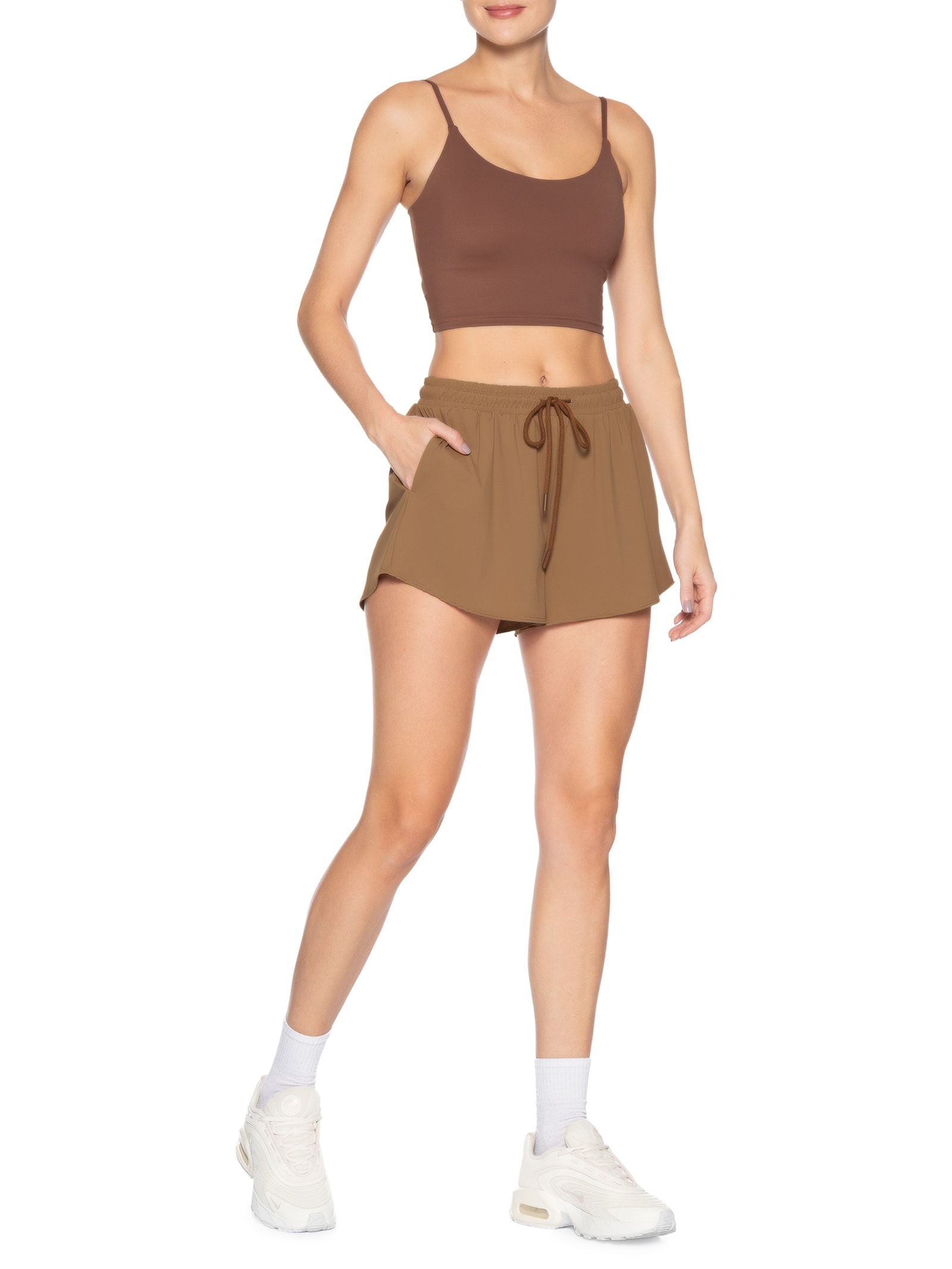 Short Feminino Fitness Solto Marrom Basiq