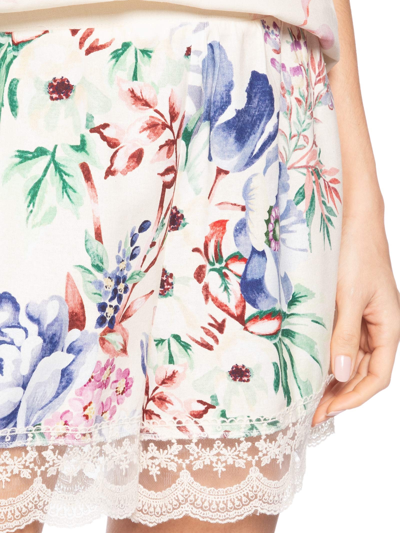 Short Feminino Floral Luma Off White Farm