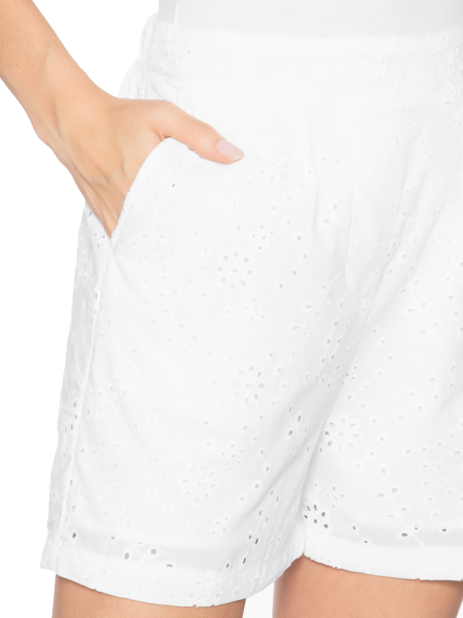 Short Feminino Laise Branco Basiq