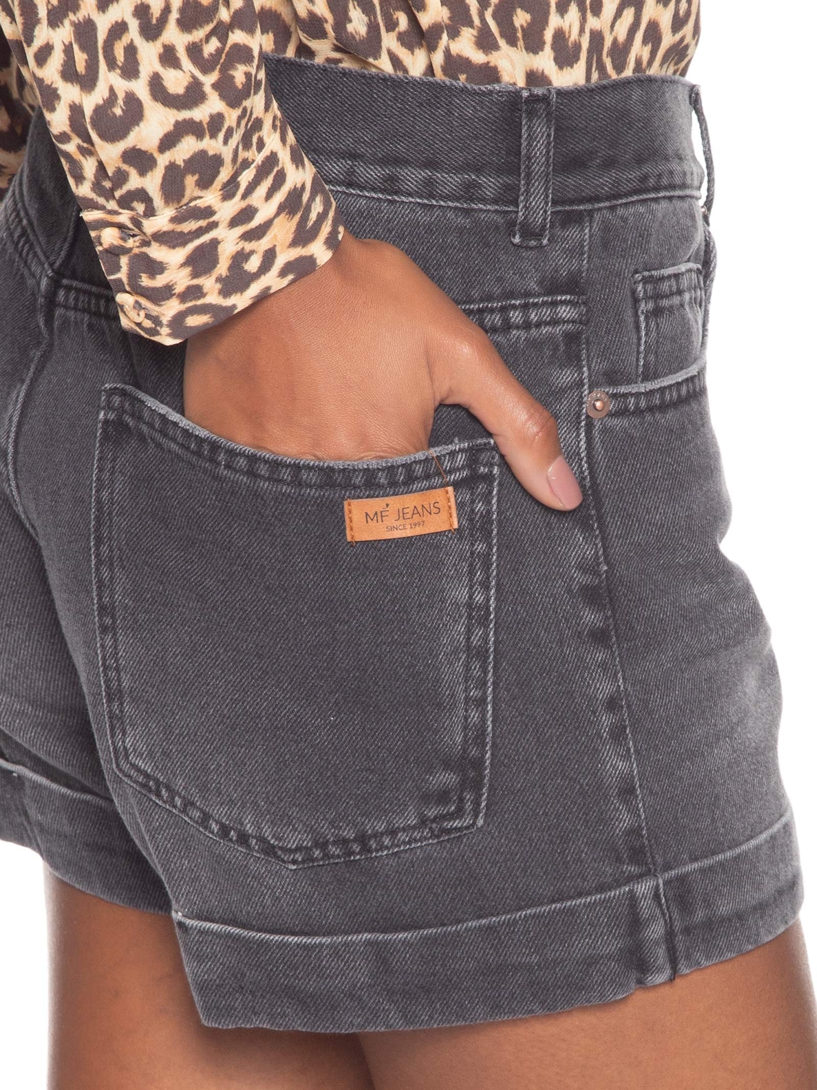 Short Jeans Feminino Black Barra Italiana Used Preto Maria Filó