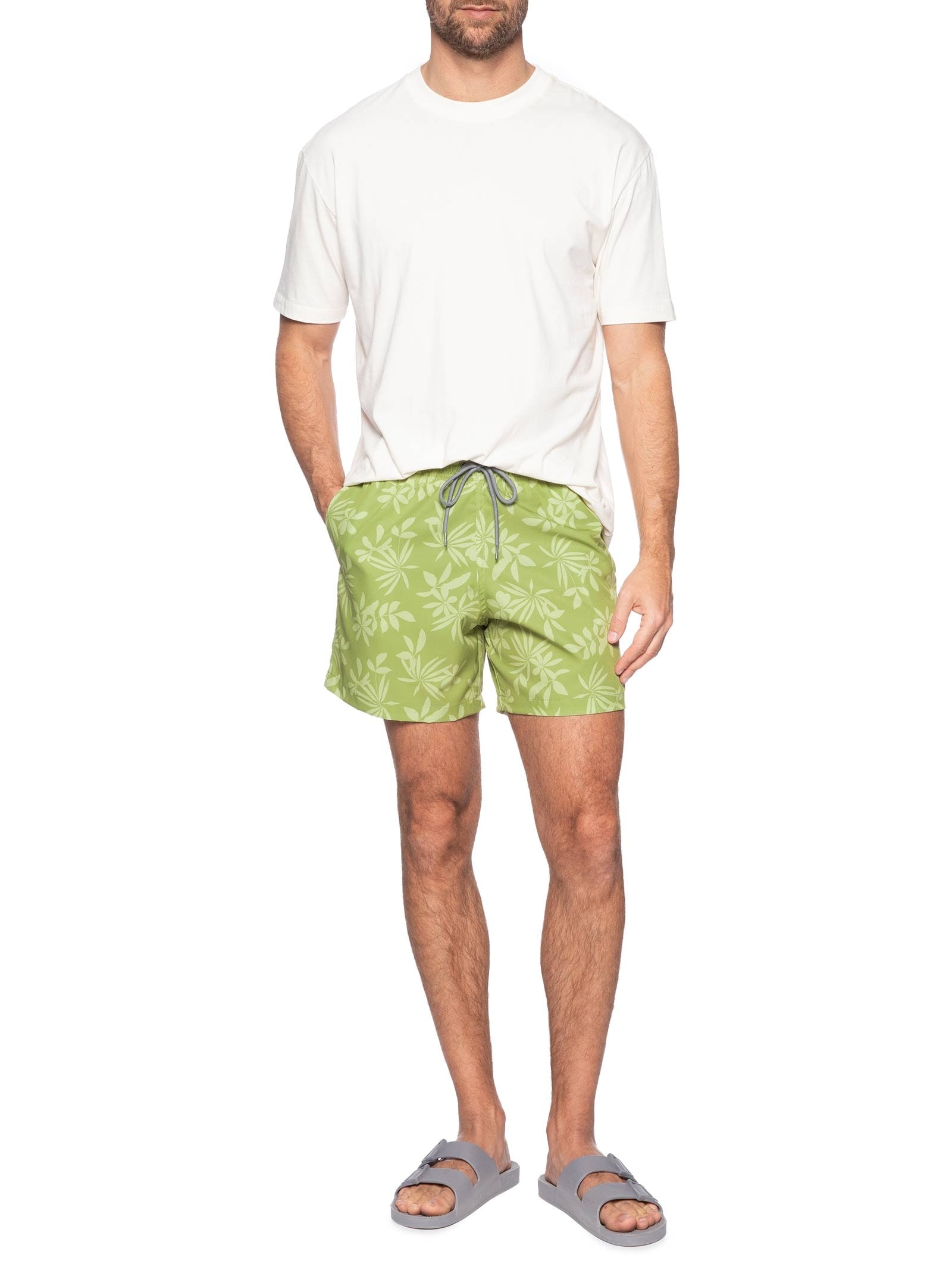 Short Masculino Beachwear Estampa Folhagem Verde Basiq Men