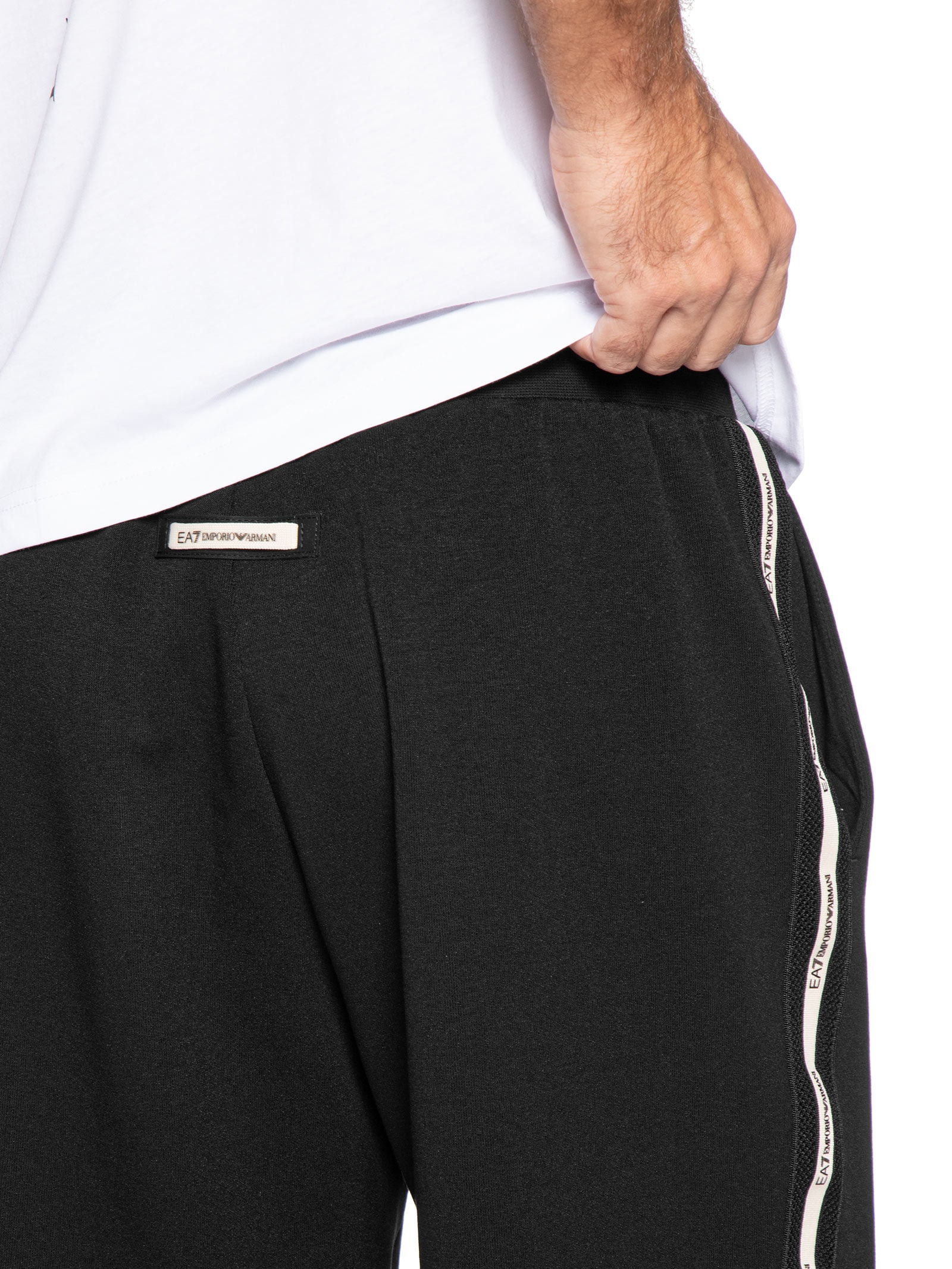 Short Masculino Train Logo Preto Ea7 Emporio Armani