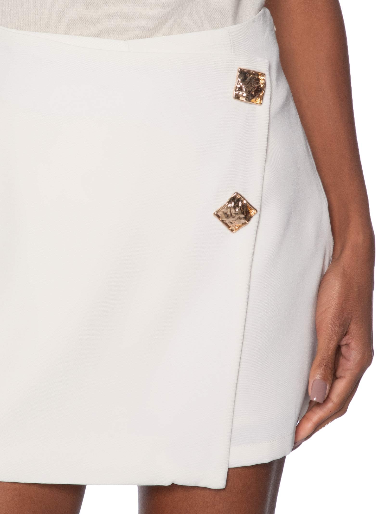 Short Saia Curta Transpassada Off White '2Essential