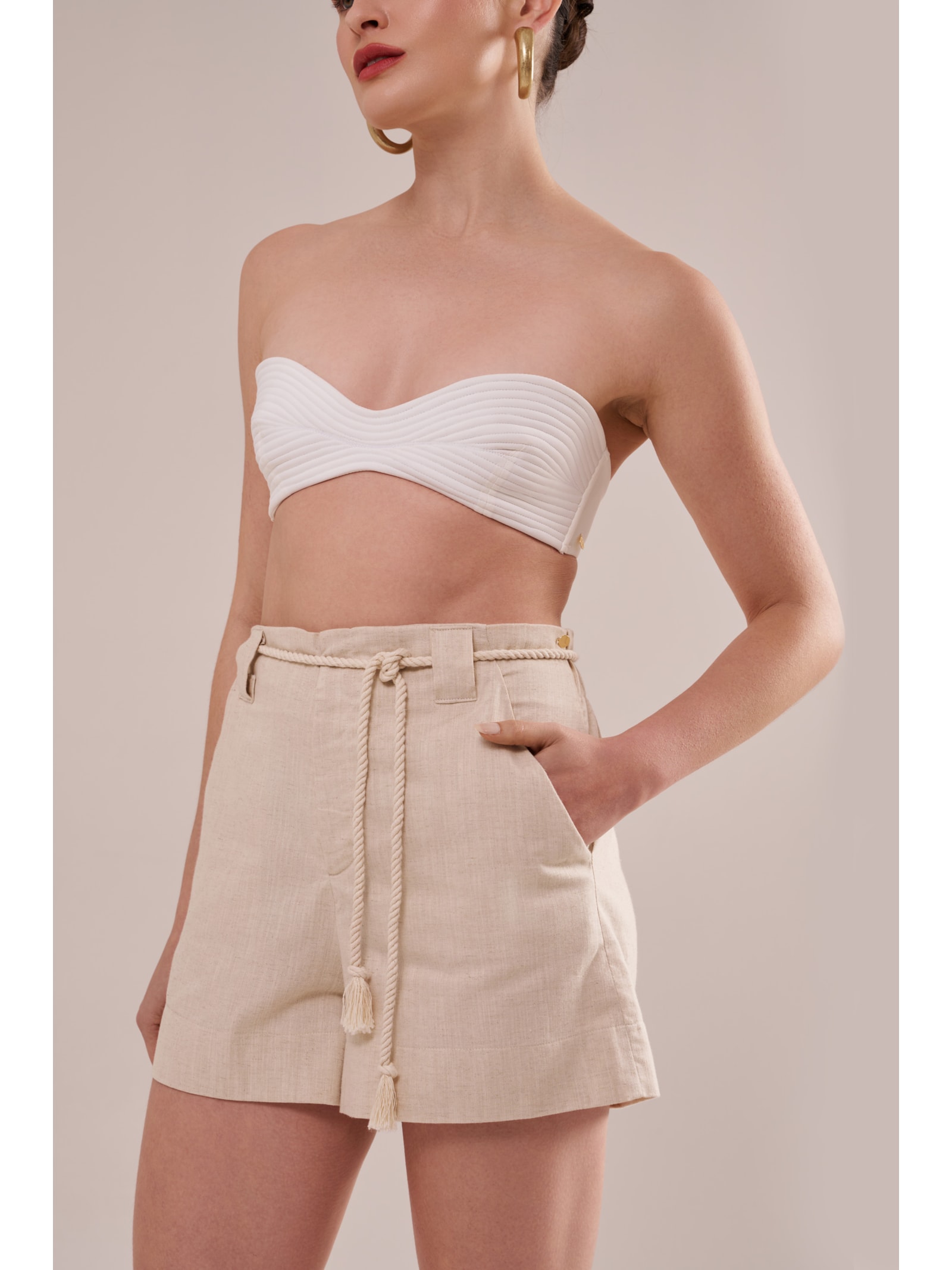 shorts em linho com algodão cordel Suntime