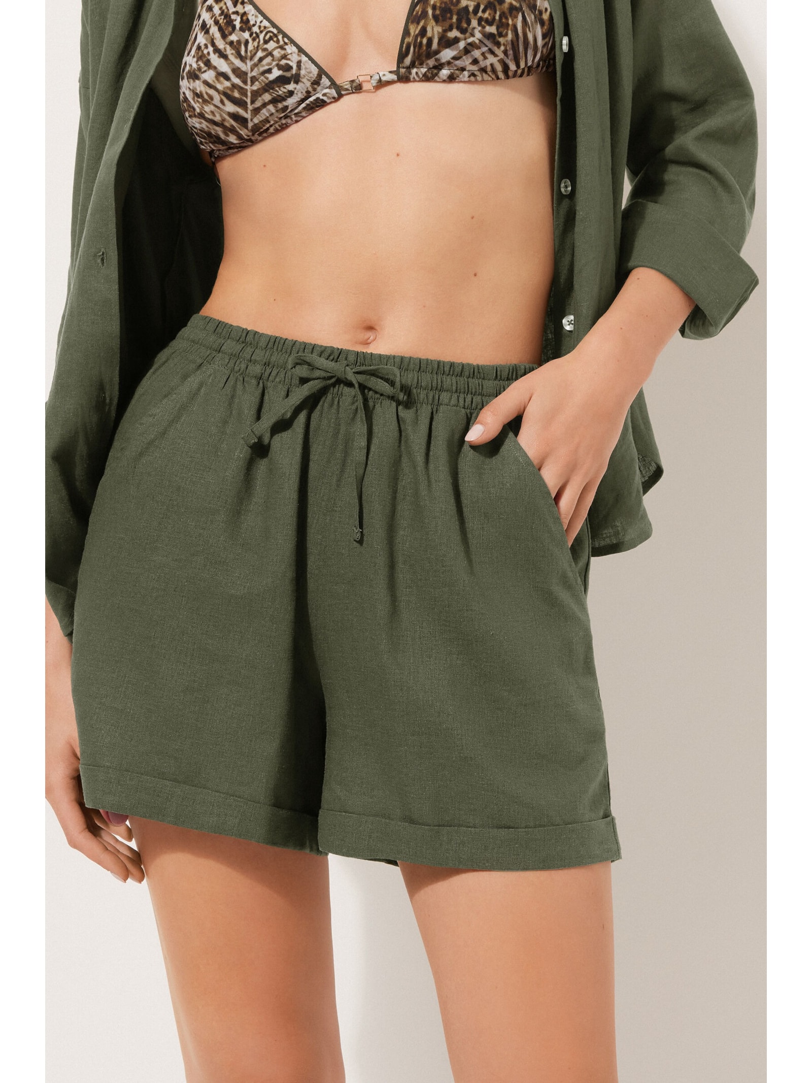 Shorts Em Linho e Viscose Verde Calzedonia