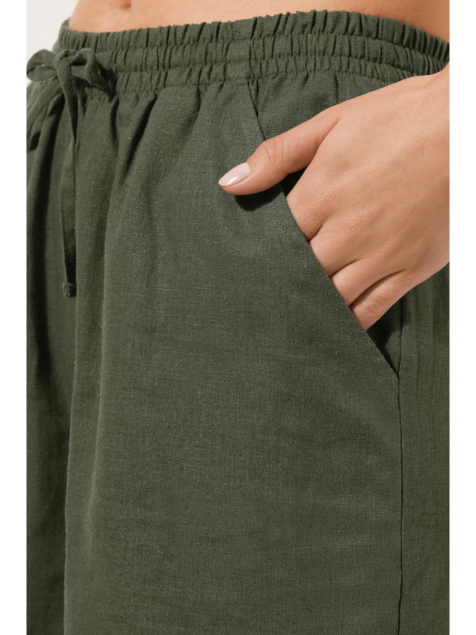 Shorts Em Linho e Viscose Verde Calzedonia