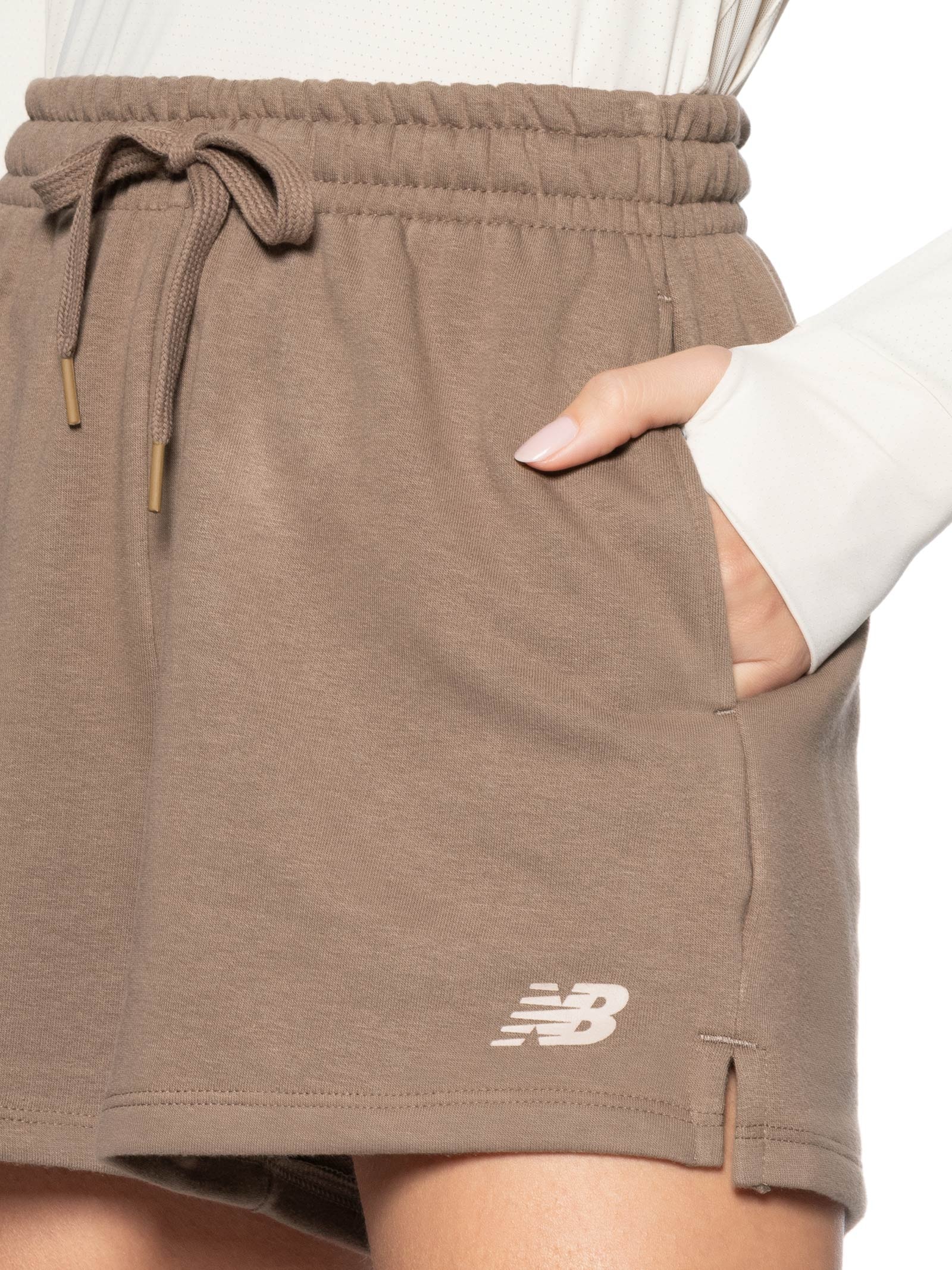 Shorts Feminino Essentials (Sem Felpa) Marrom New Balance