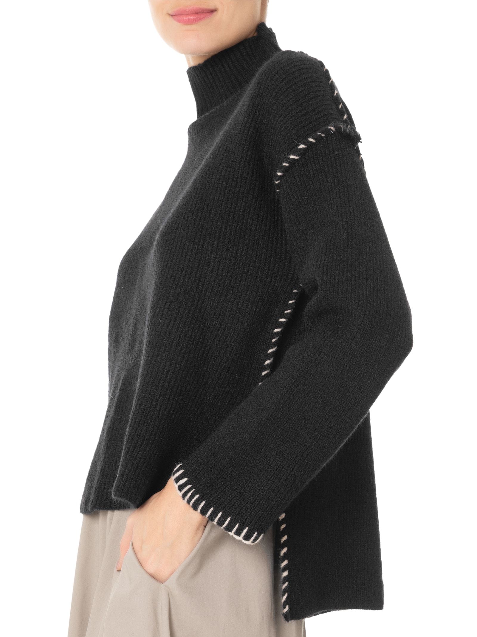 Suéter Feminino Gola Alta Em Tricot Preto '2Essential