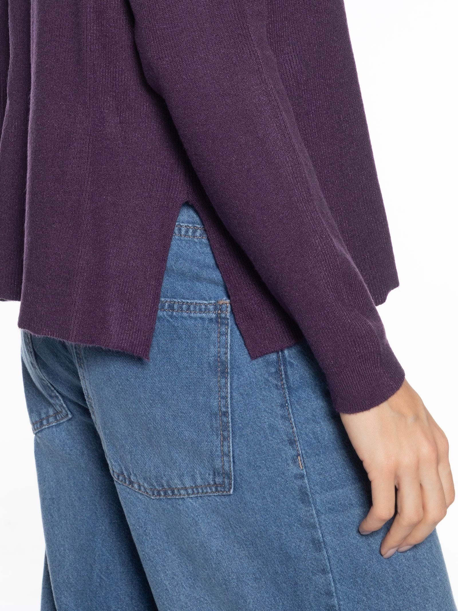 Suéter Feminino Gola V Com Fendas Laterais Roxo '2Essential