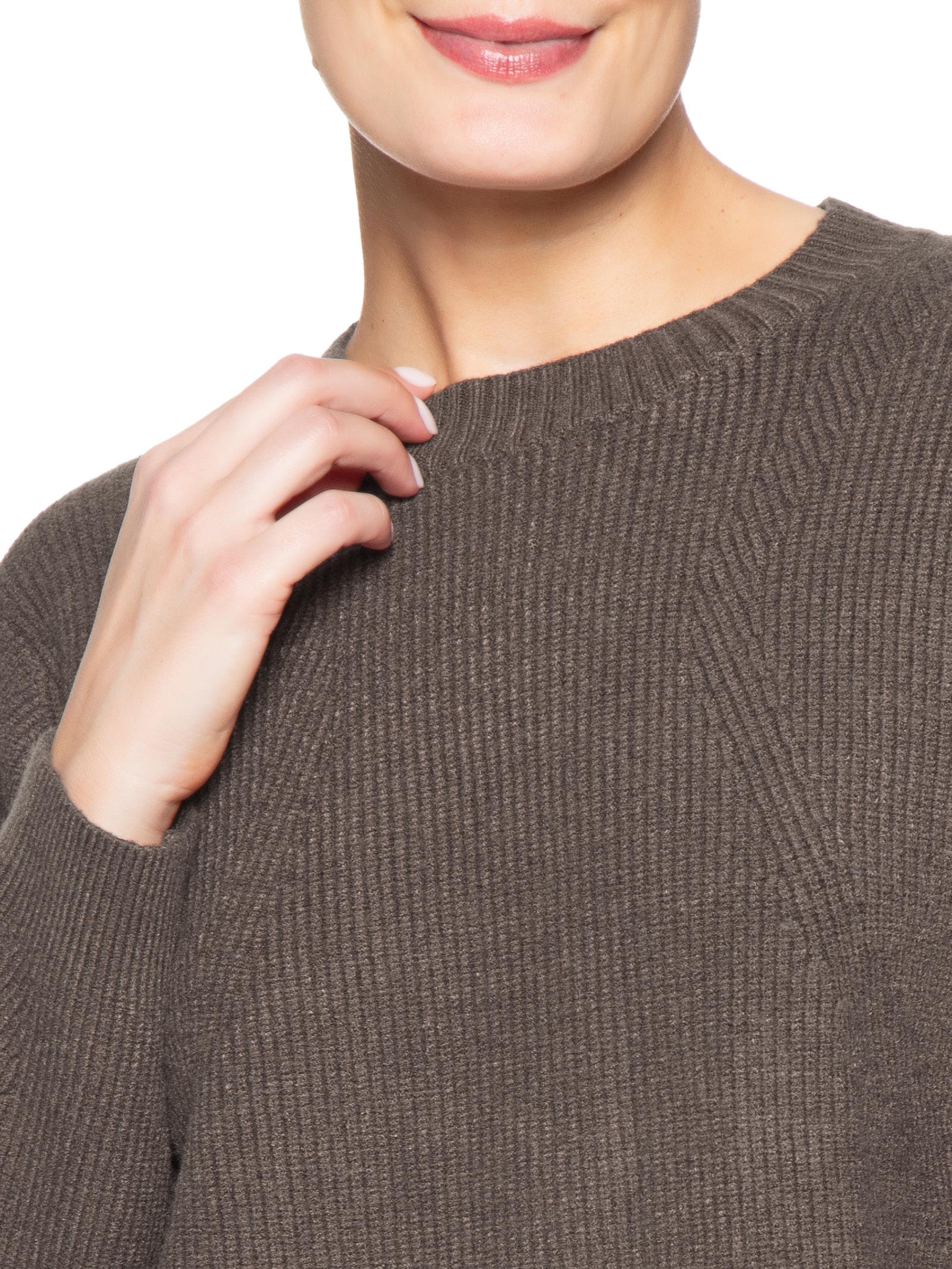 Suéter Feminino Tricot Oversized Gola Ribana- Marrom Basiq