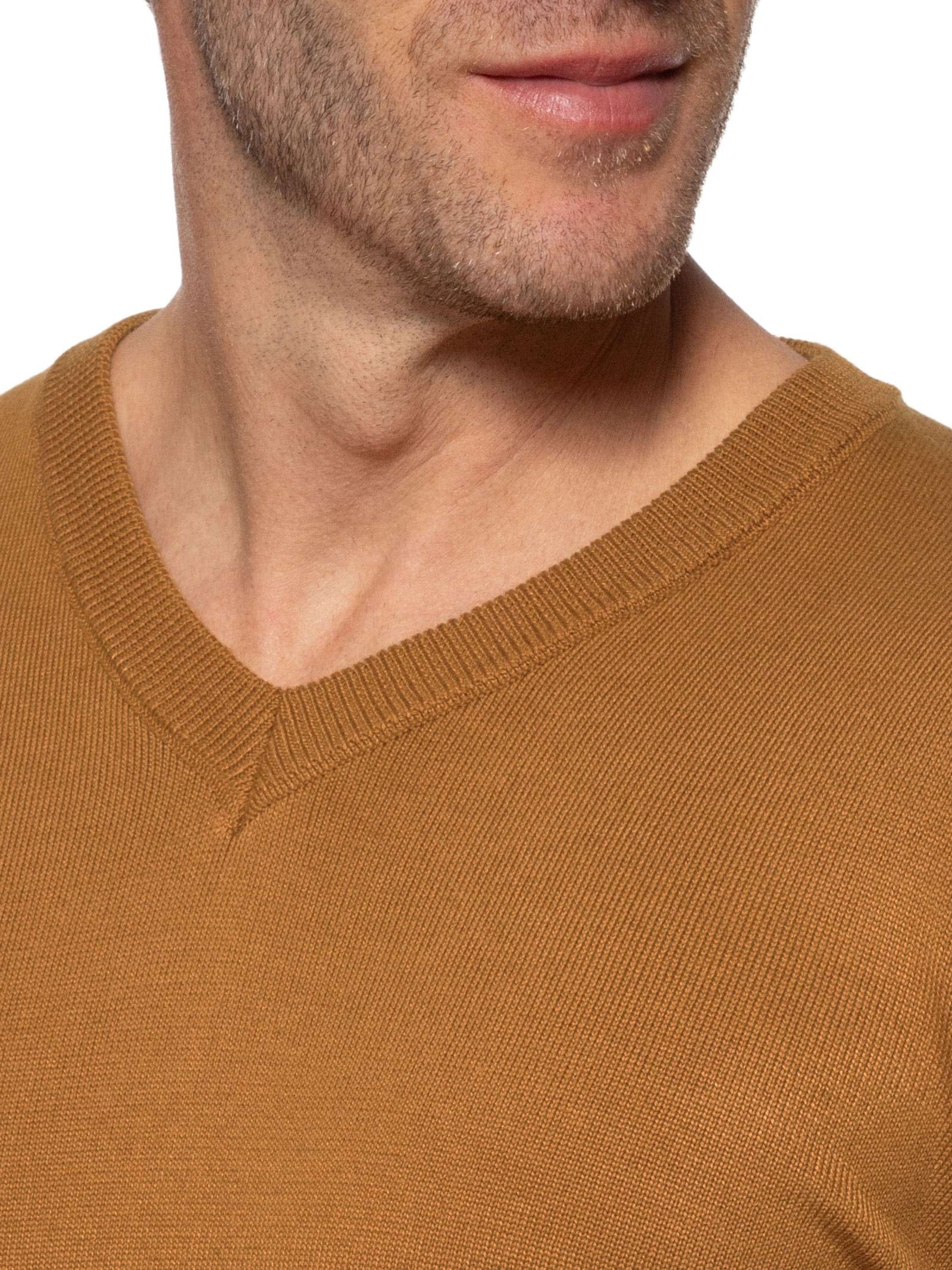 Suéter Masculino Gola V Color Básico Bege  Basiq Men