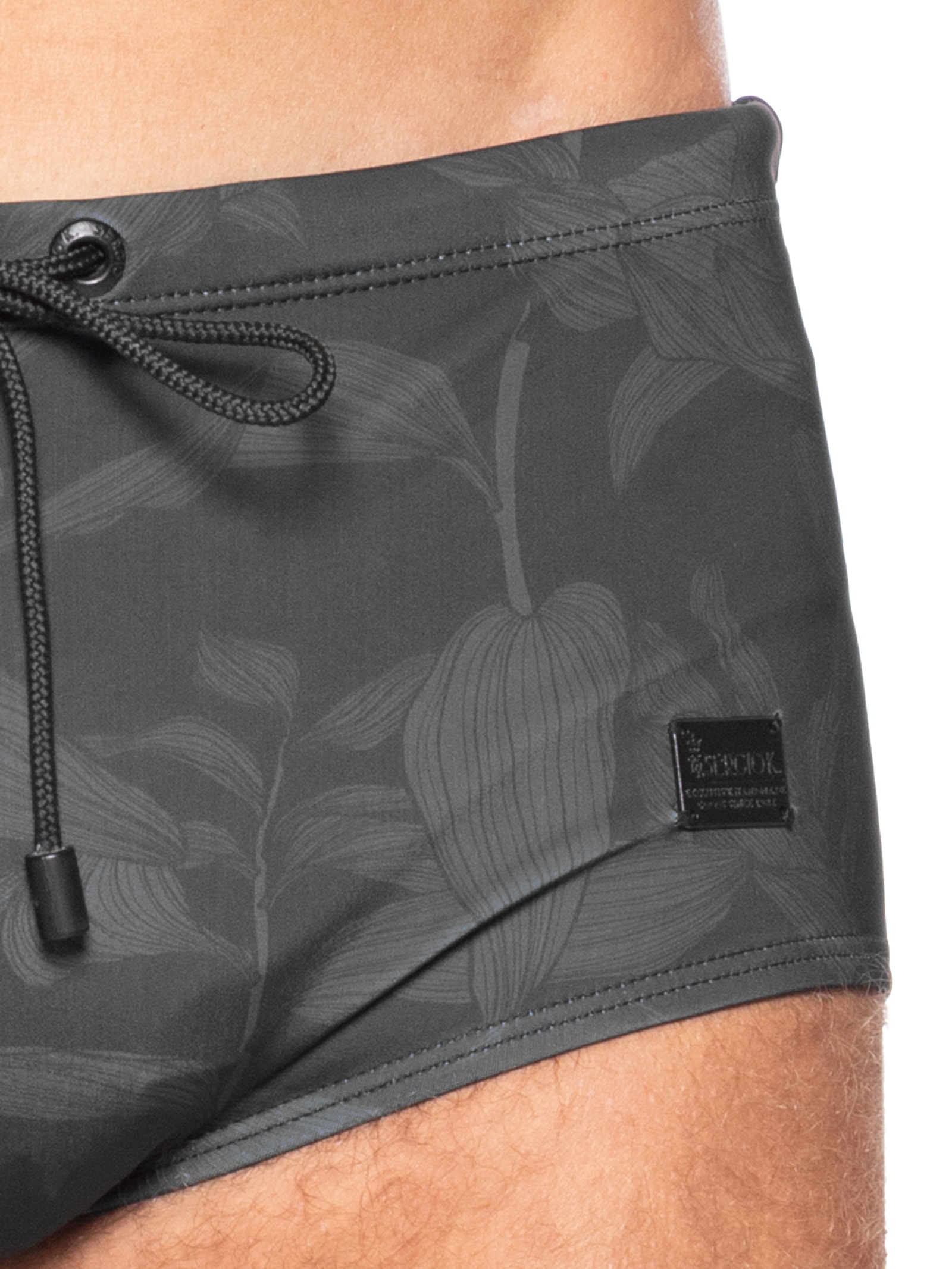 Sunga Marbella Estampa Petal Gray Preto Sergio K
