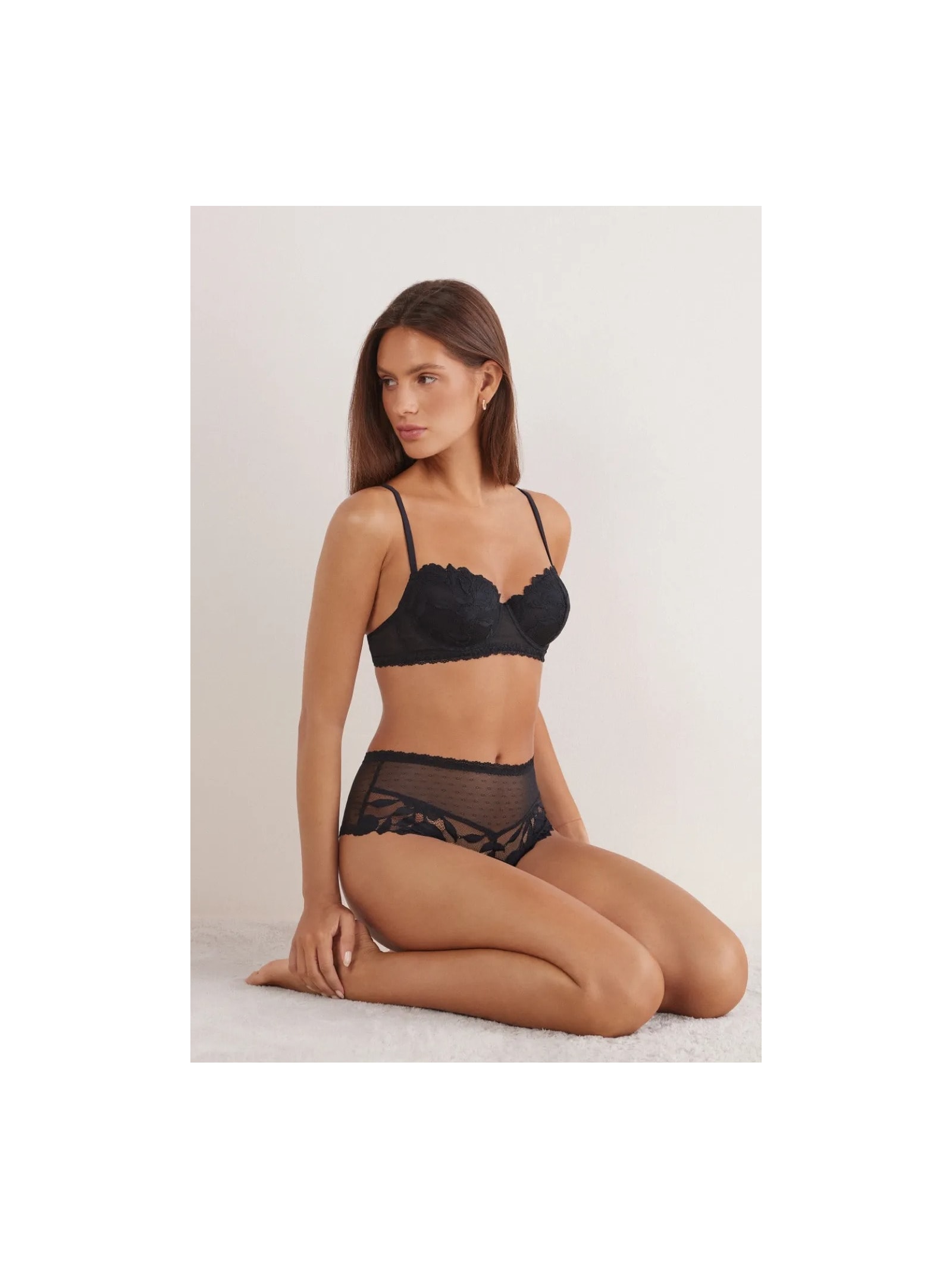 Sutiã Balconette Sofia All About Flowers Preto Intimissimi