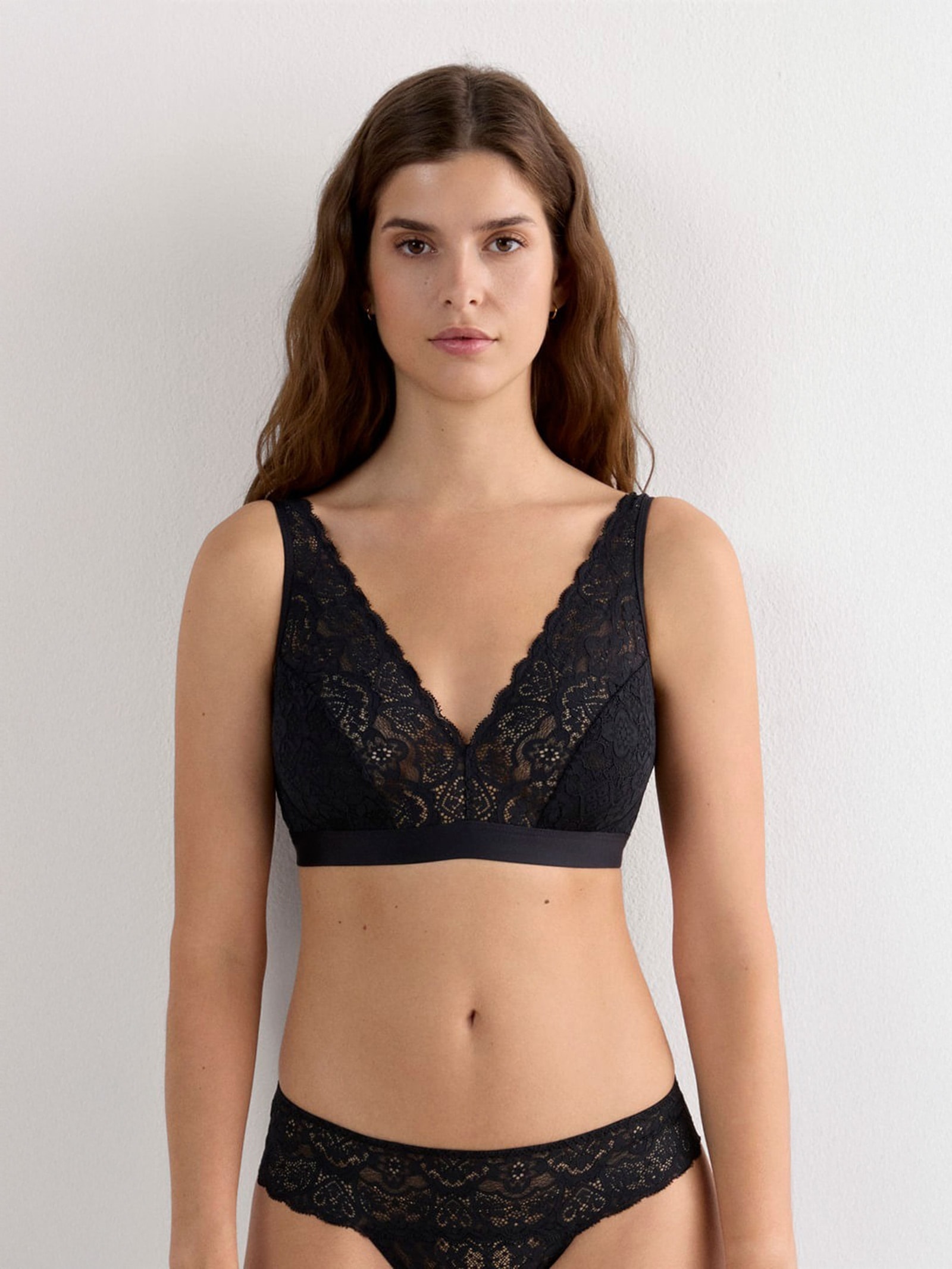 Sutiã Triângulo Lara Em Renda Preto Intimissimi