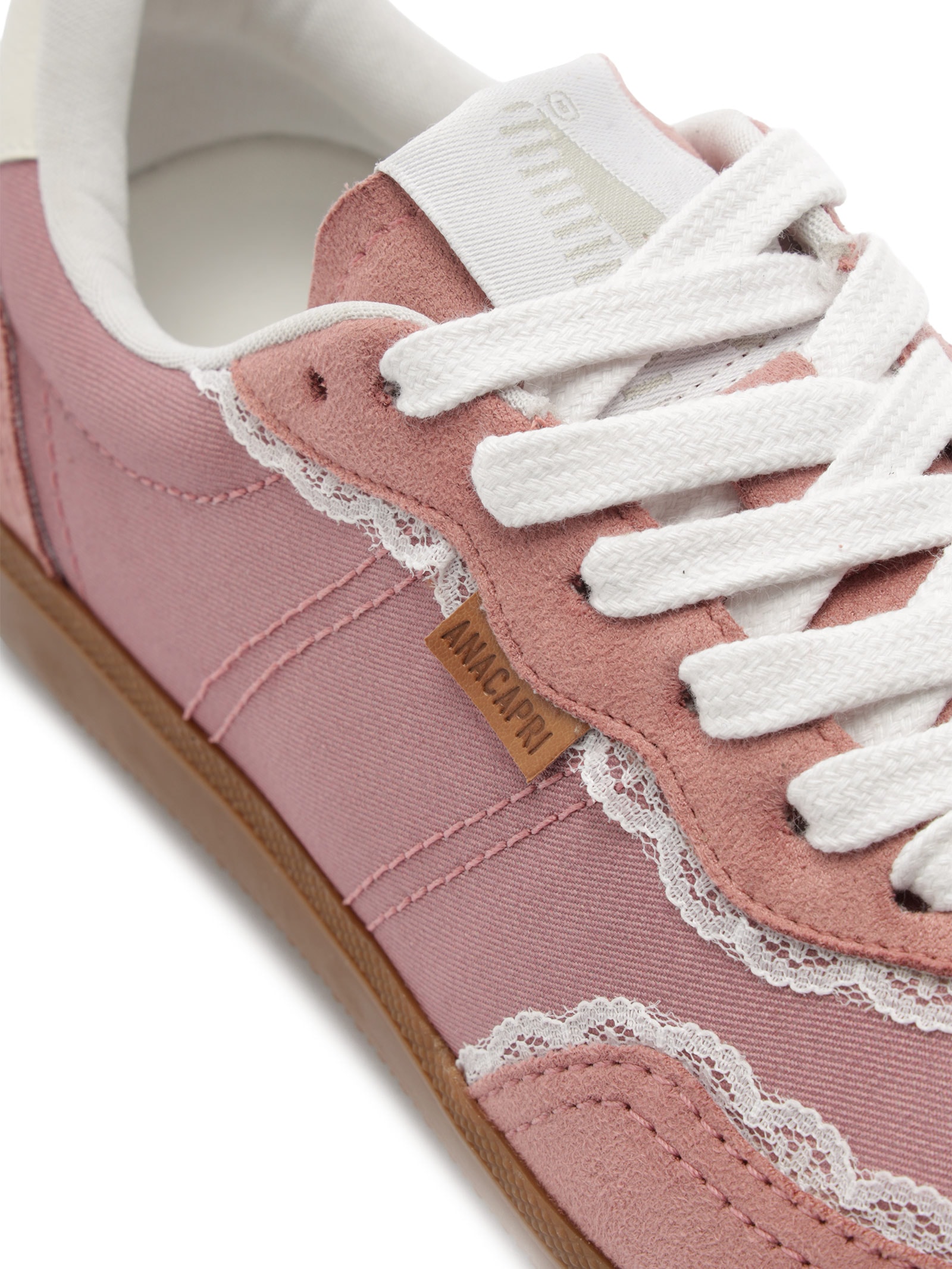 Tênis Feminino A'25 com Detalhes de Renda Rosa Anacapri