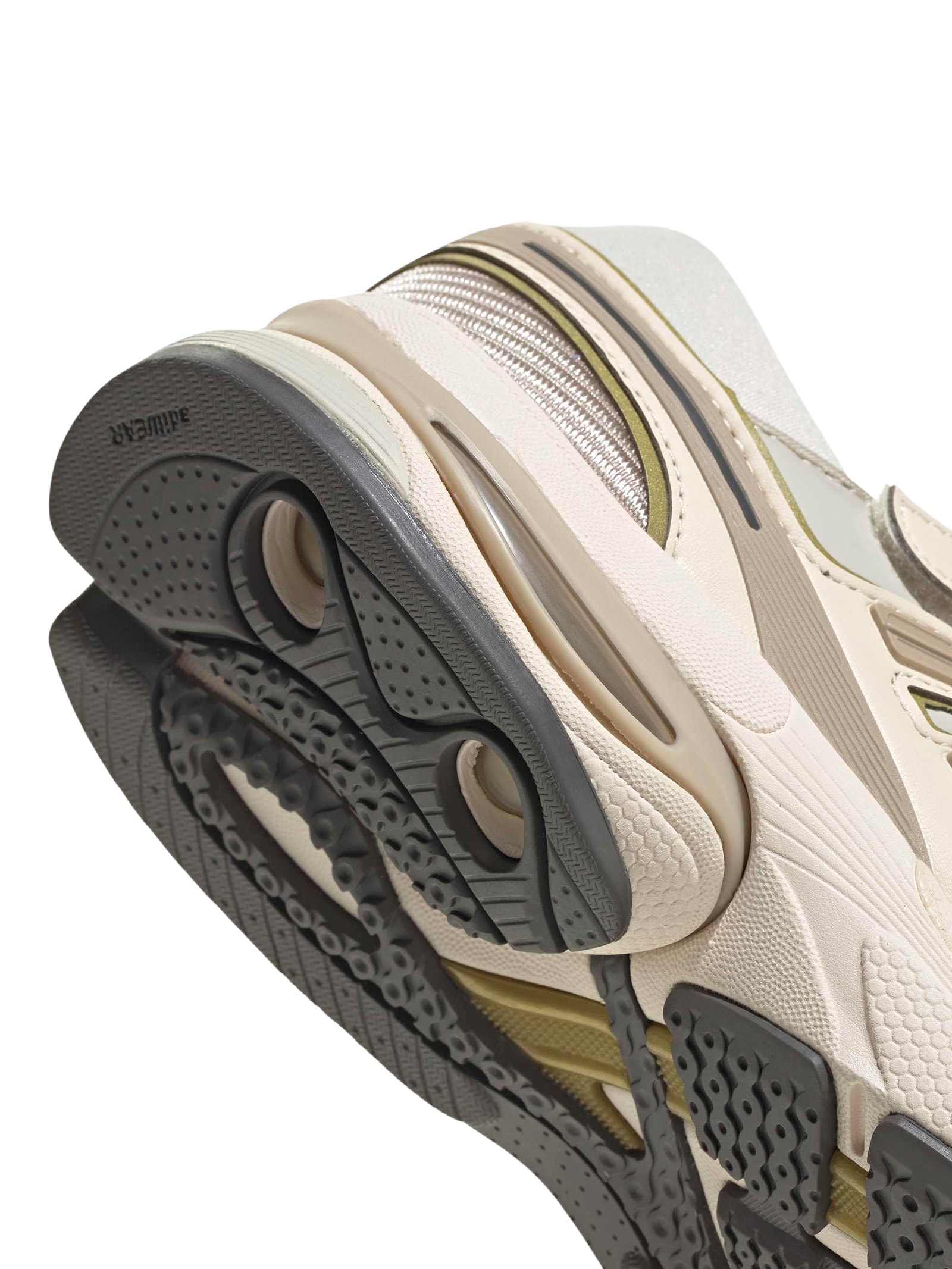 Tênis Feminino Adistar Control 5 Mj Bege Adidas Originals