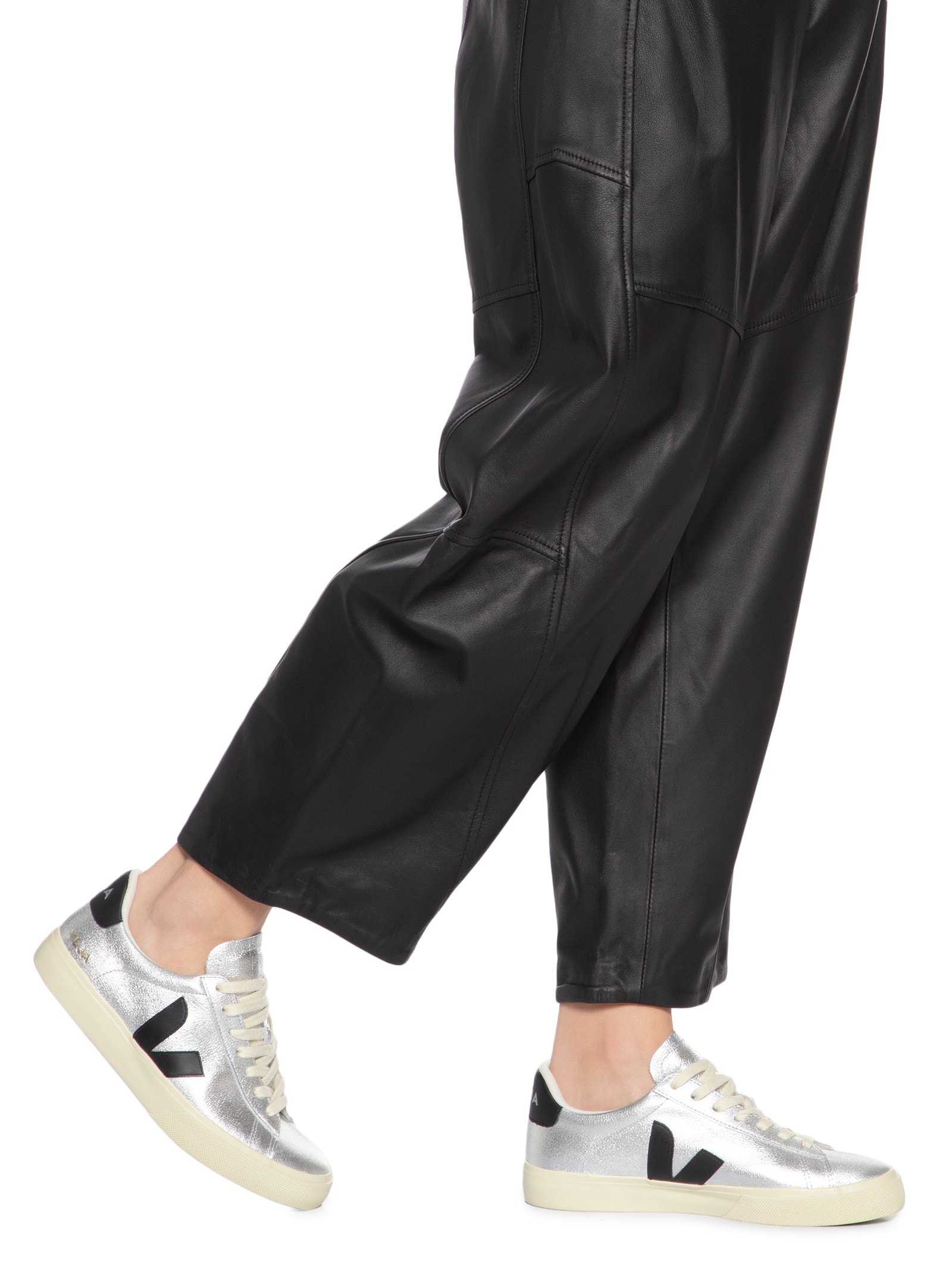 Tênis Feminino Campo Leather Prateado Veja