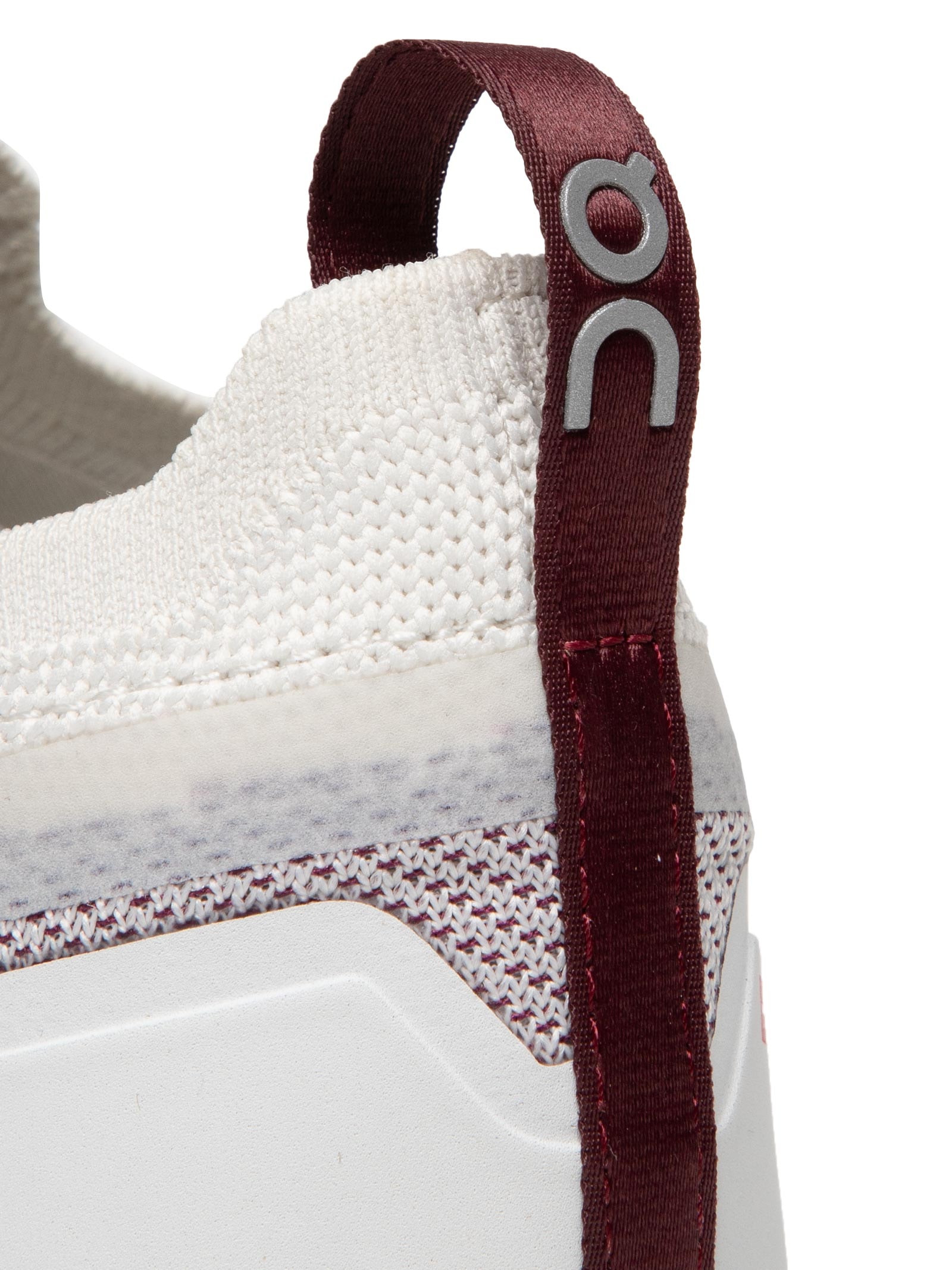 Tênis Feminino Cloud 6 Versa Marrom On Running