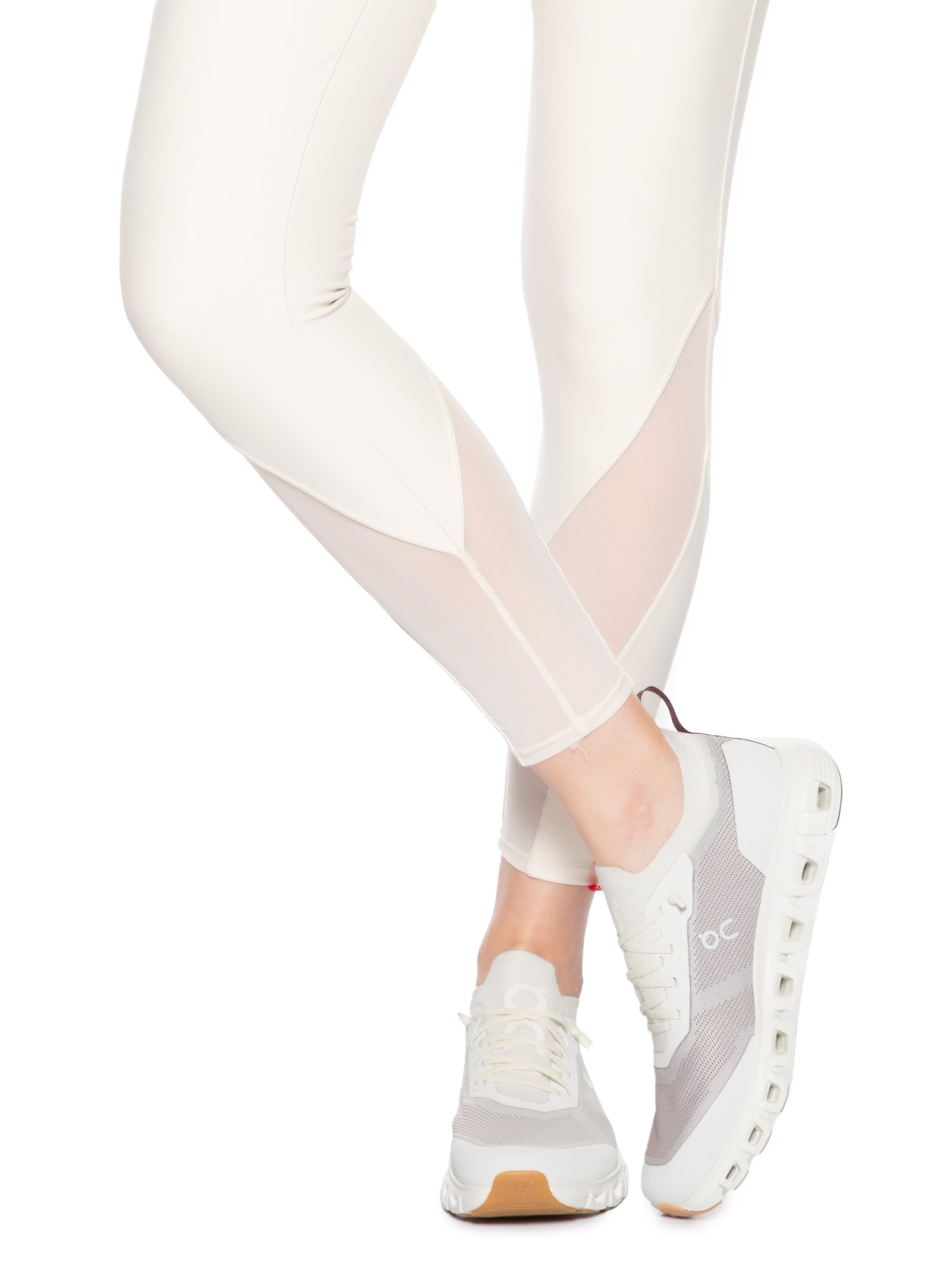 Tênis Feminino Cloud 6 Versa Marrom On Running